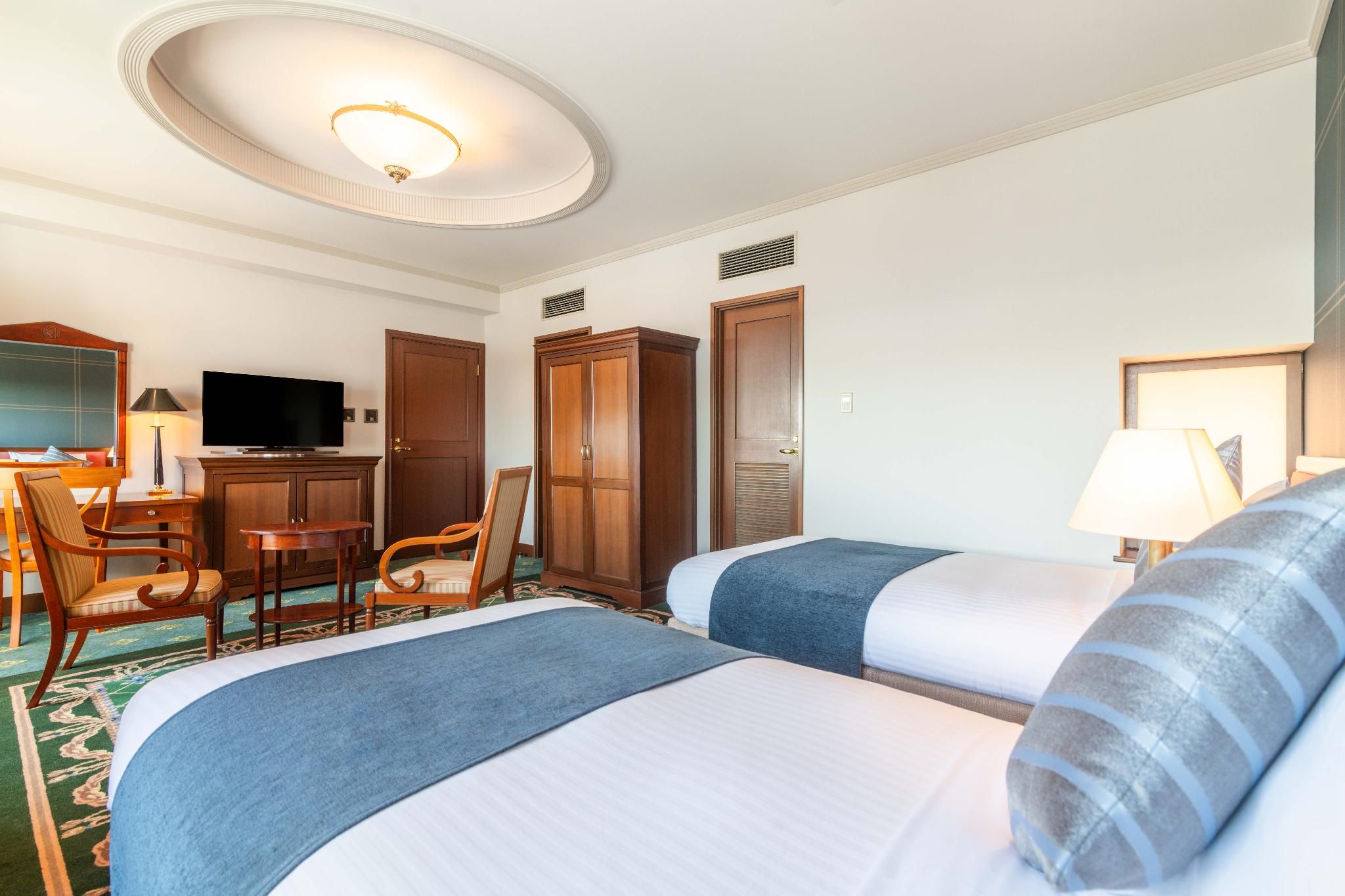 Renewal Deluxe Suite Non-Smoking