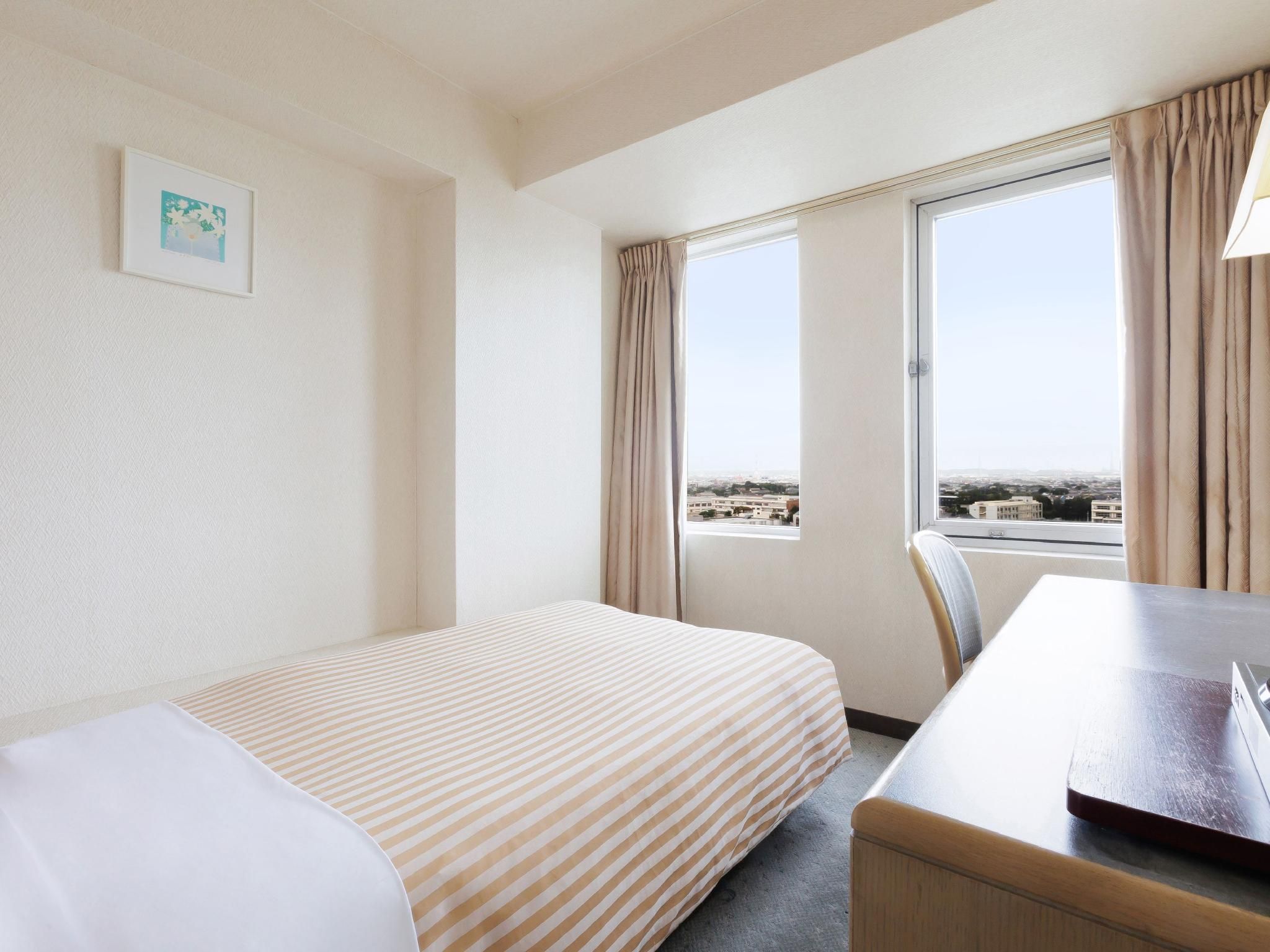 Standard Single Room - Smoking