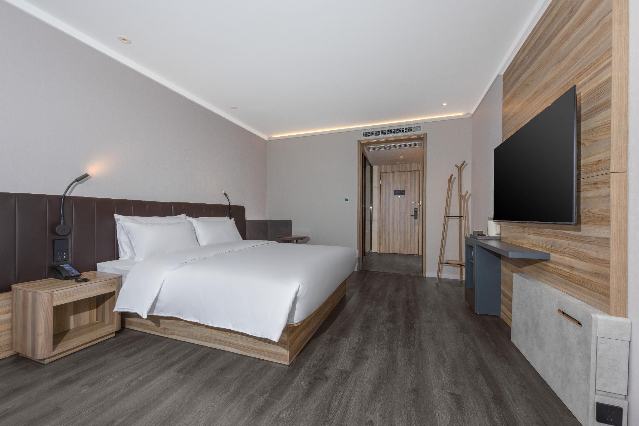 Huazhu - Superior BedRoom