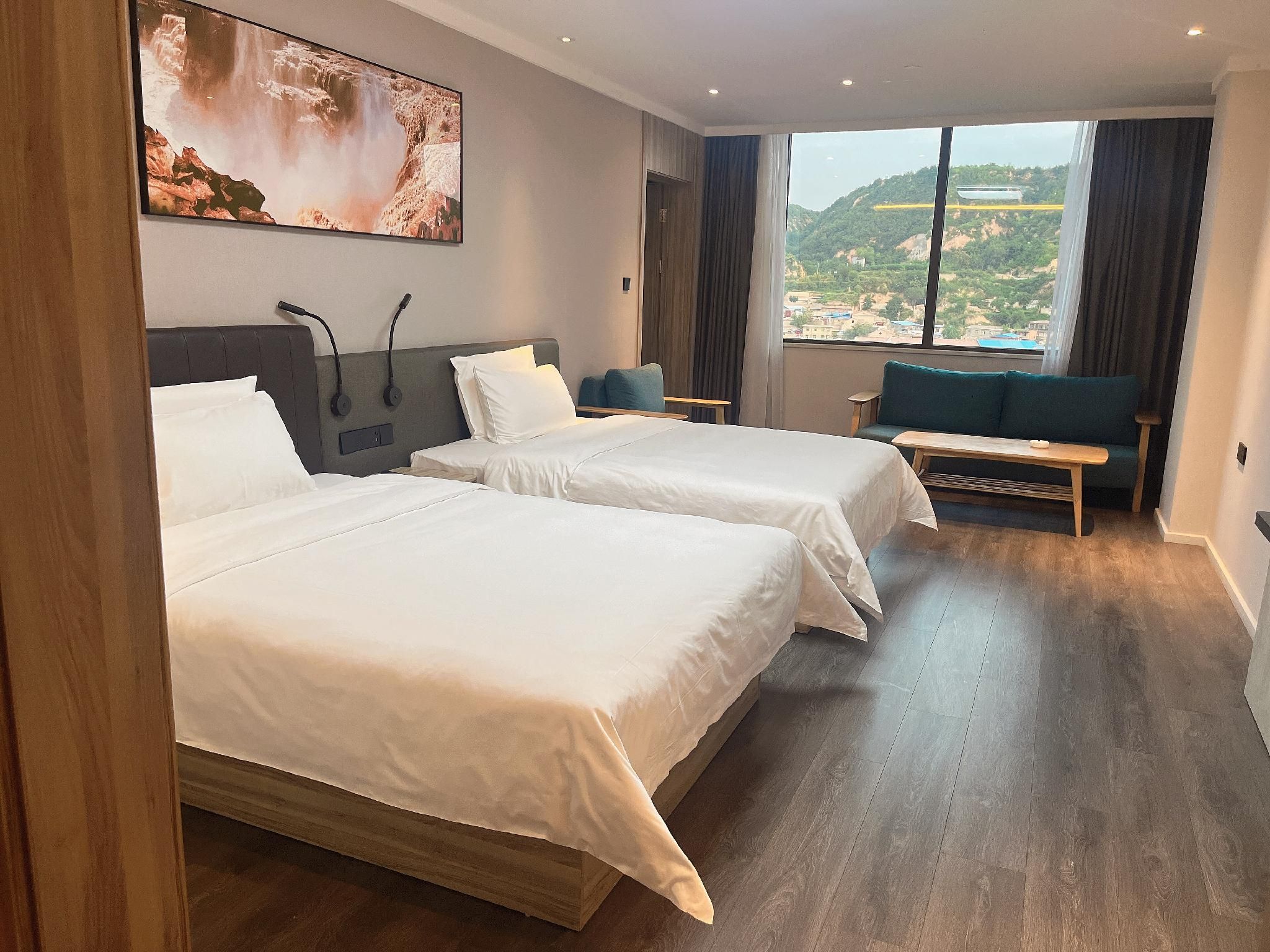Deluxe Family Room, Guest room