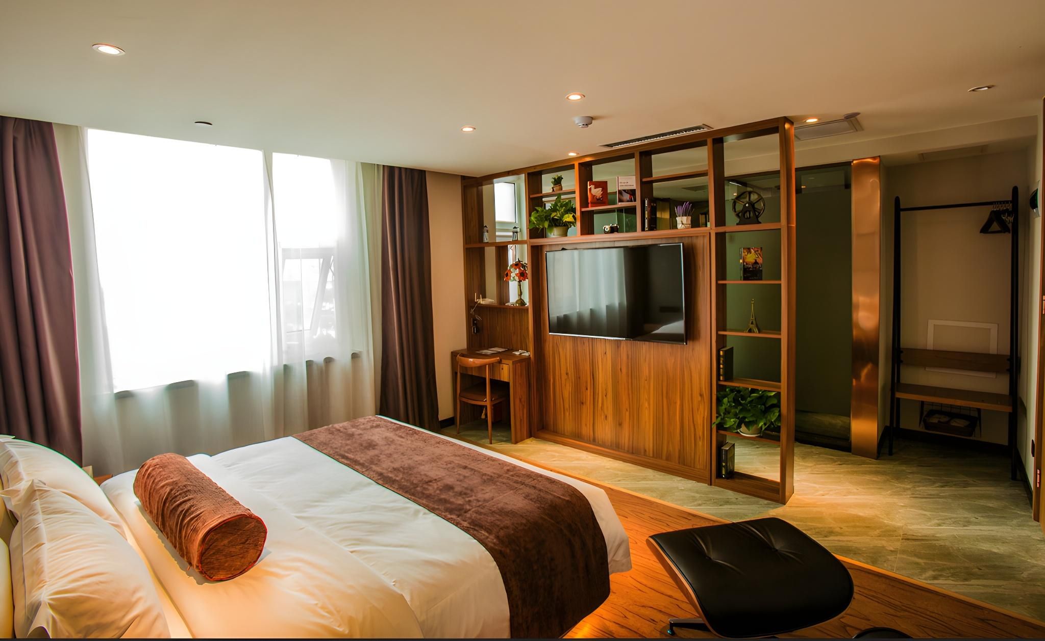 James Joyce - Feifan Bed Room