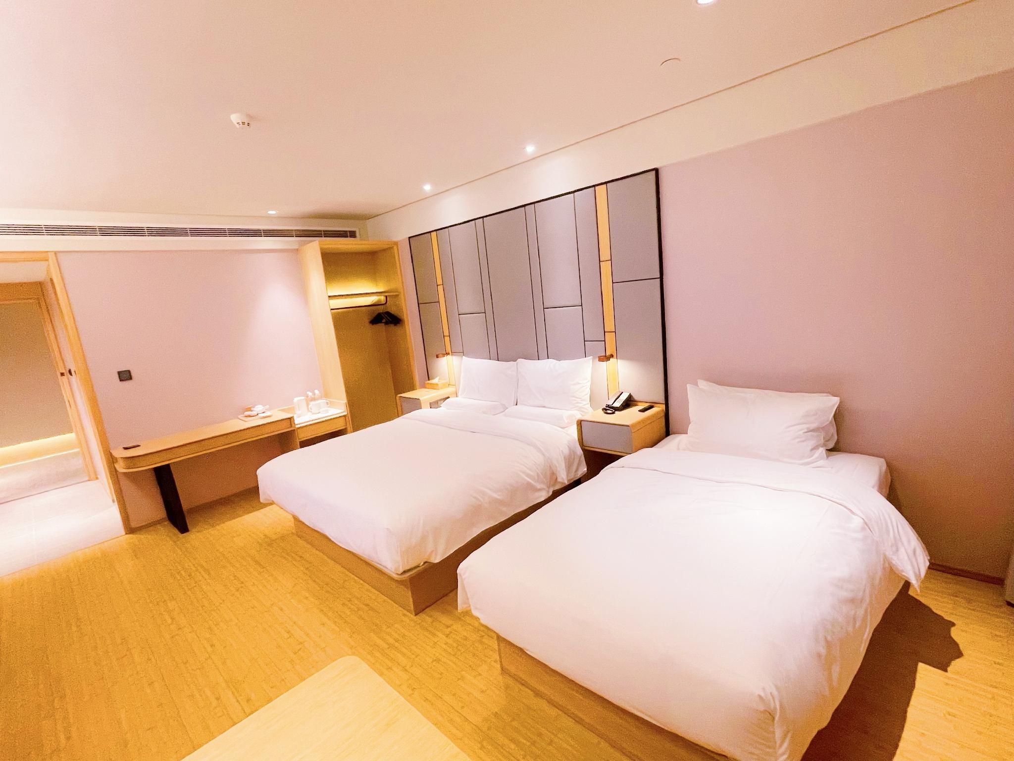 Twin Business Room