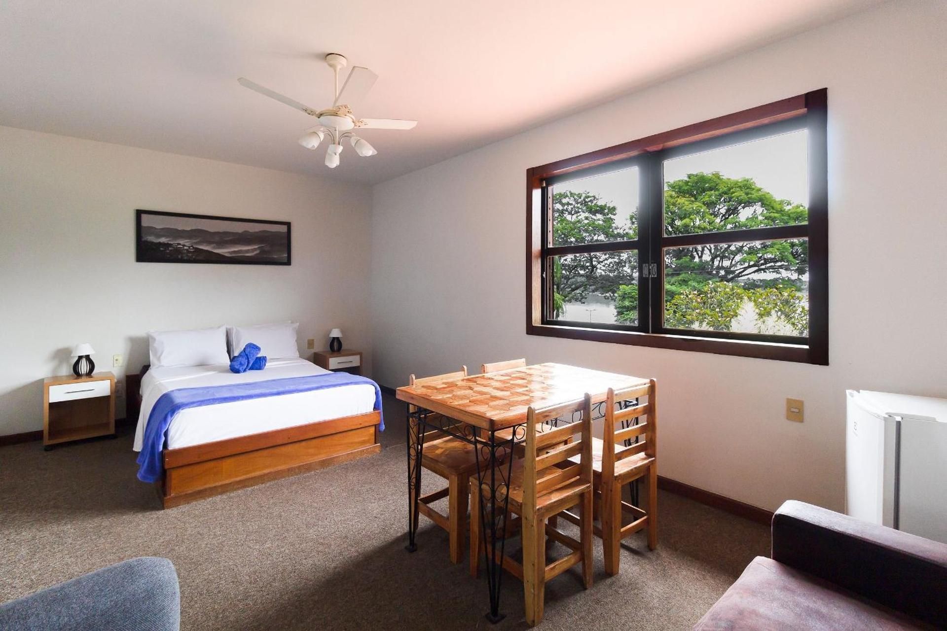 Deluxe Suite with Spa Bath