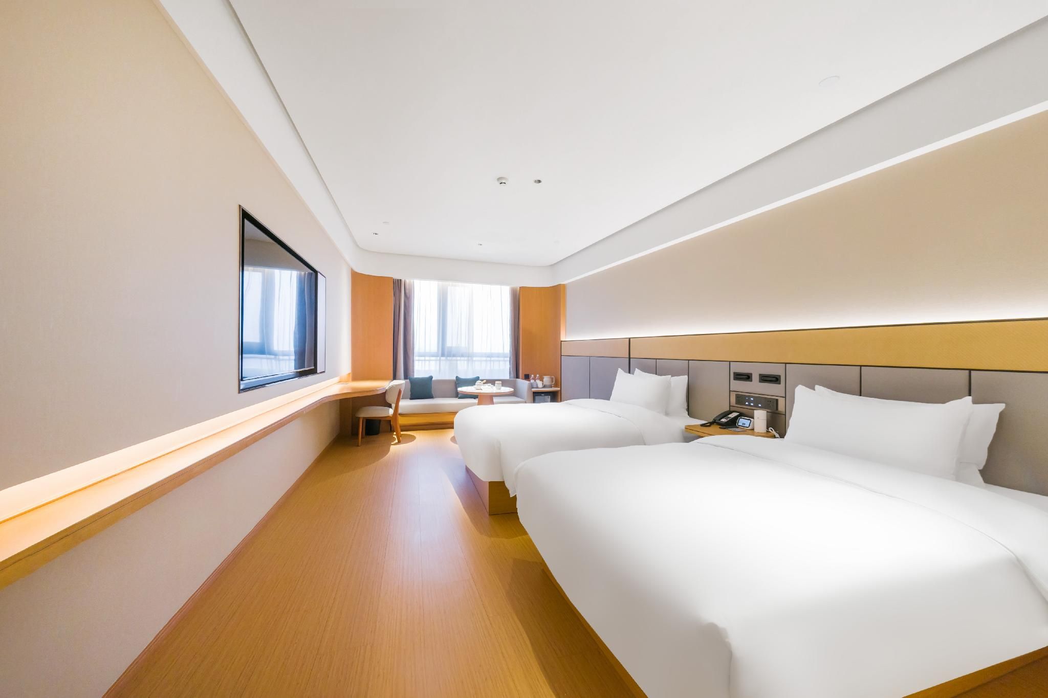 Huazhu - Deluxe Twin Room
