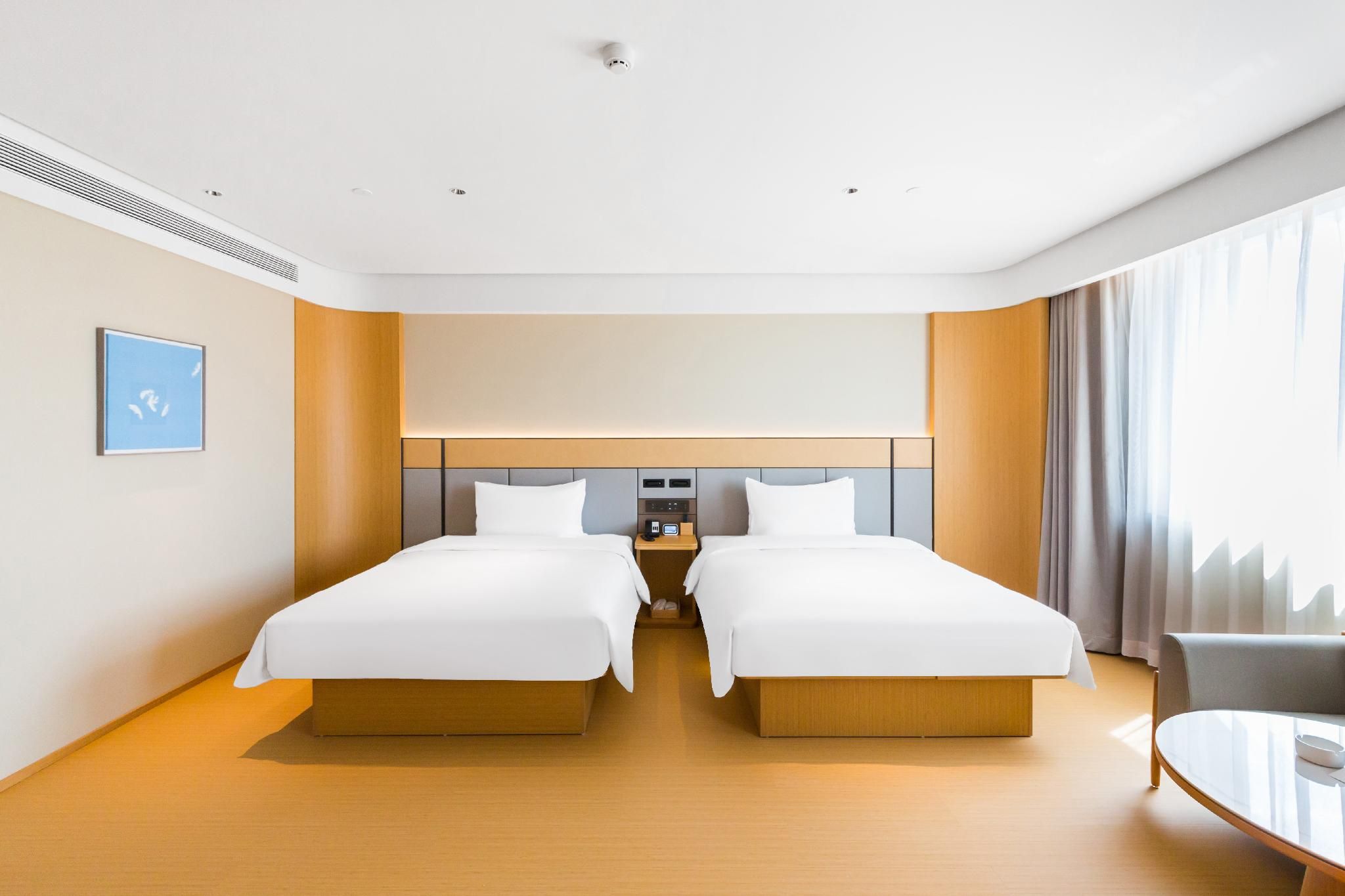 Huazhu - Business Twin Room