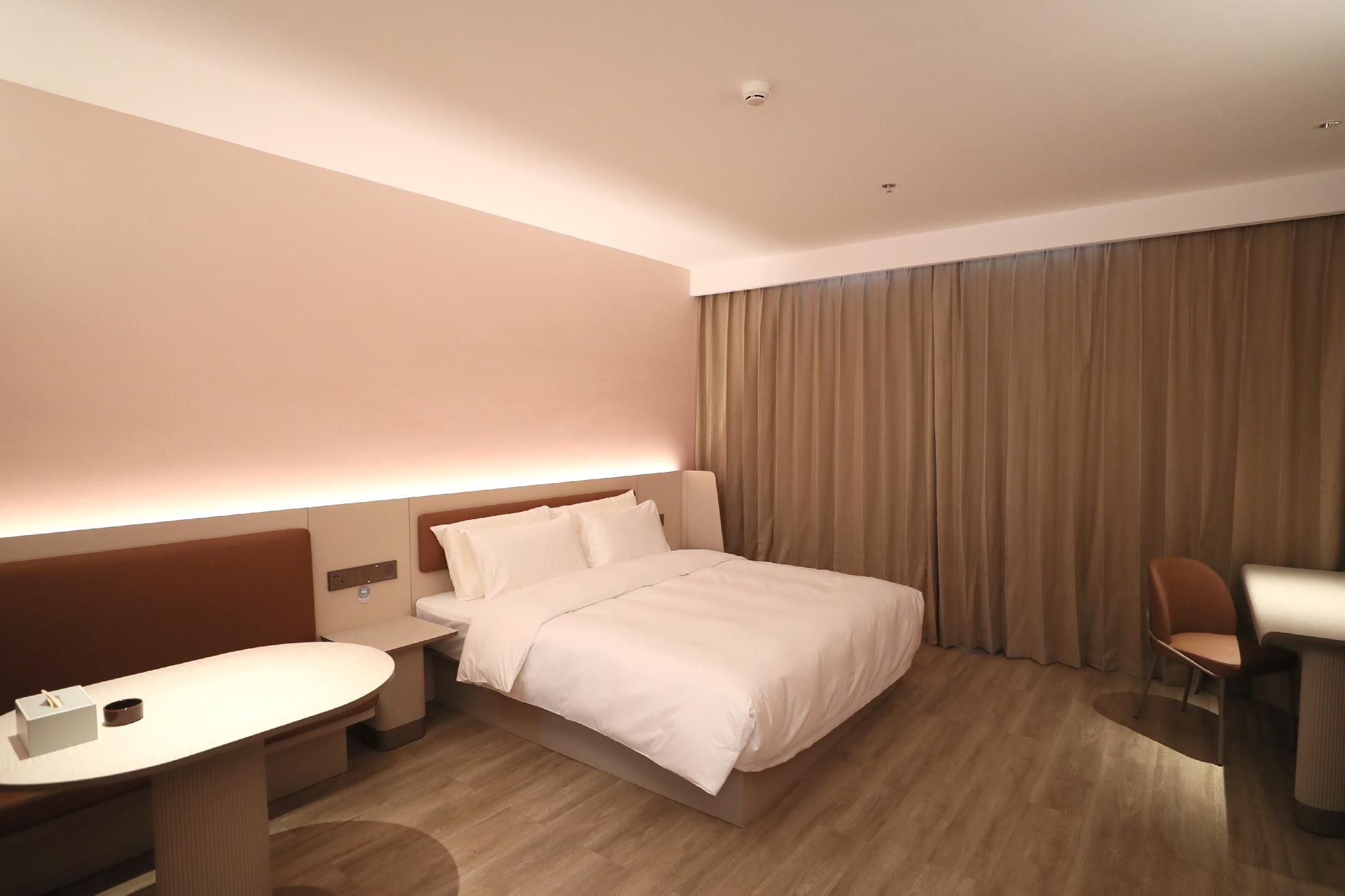 Huazhu - Business Bed Room