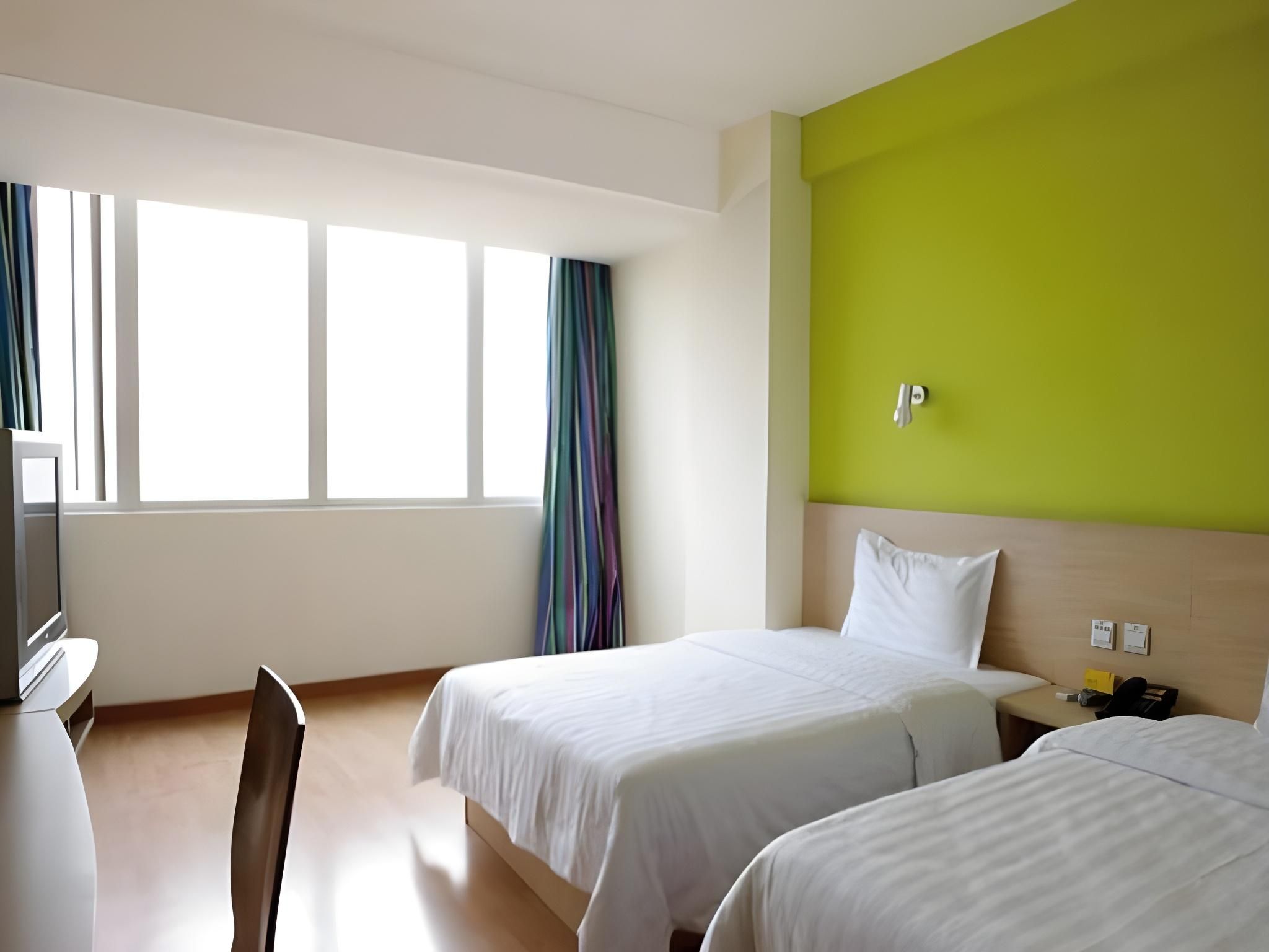 7 Days - Zizhu Twin Room