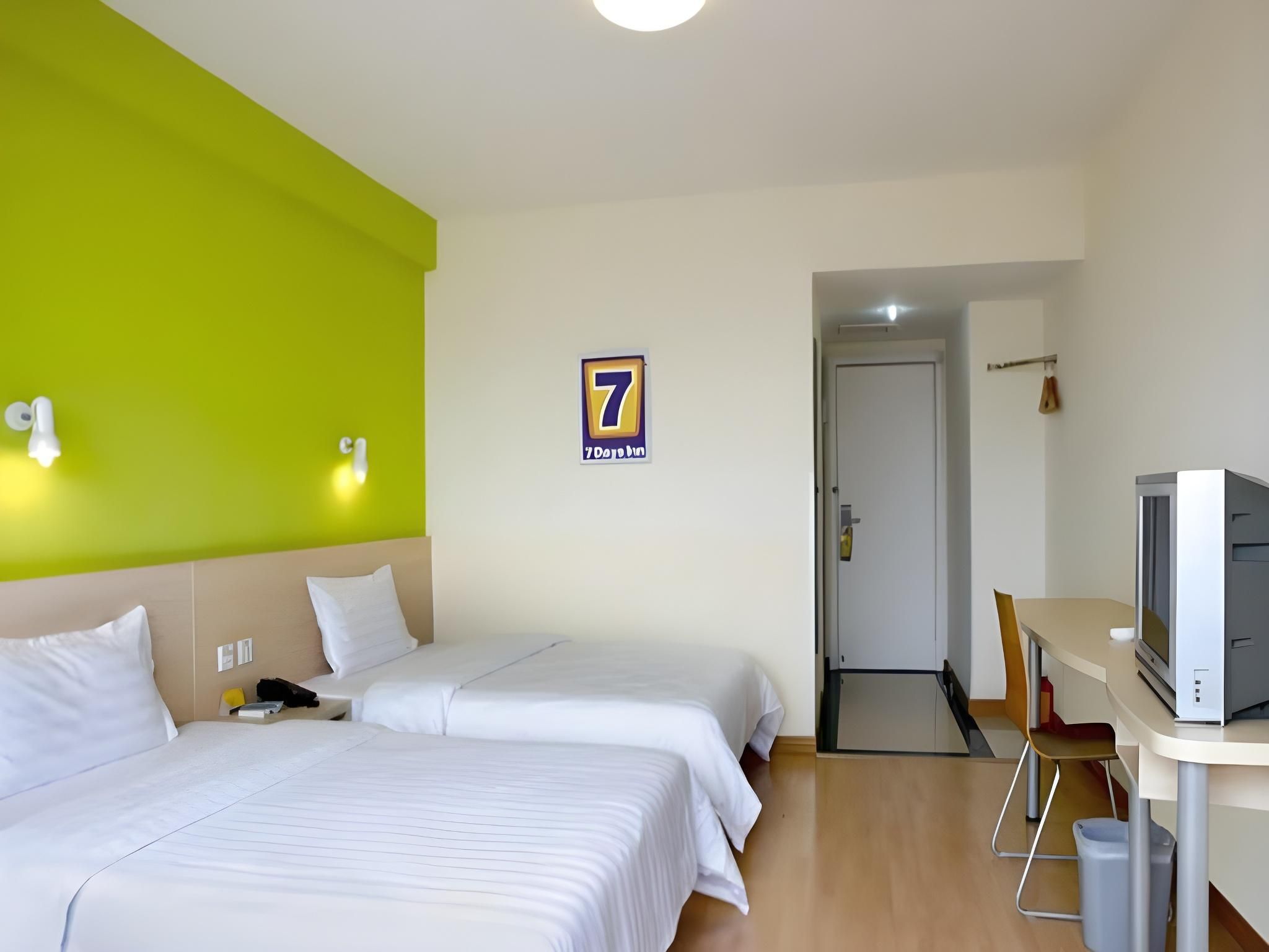 7 Days - Zizhu Twin Room