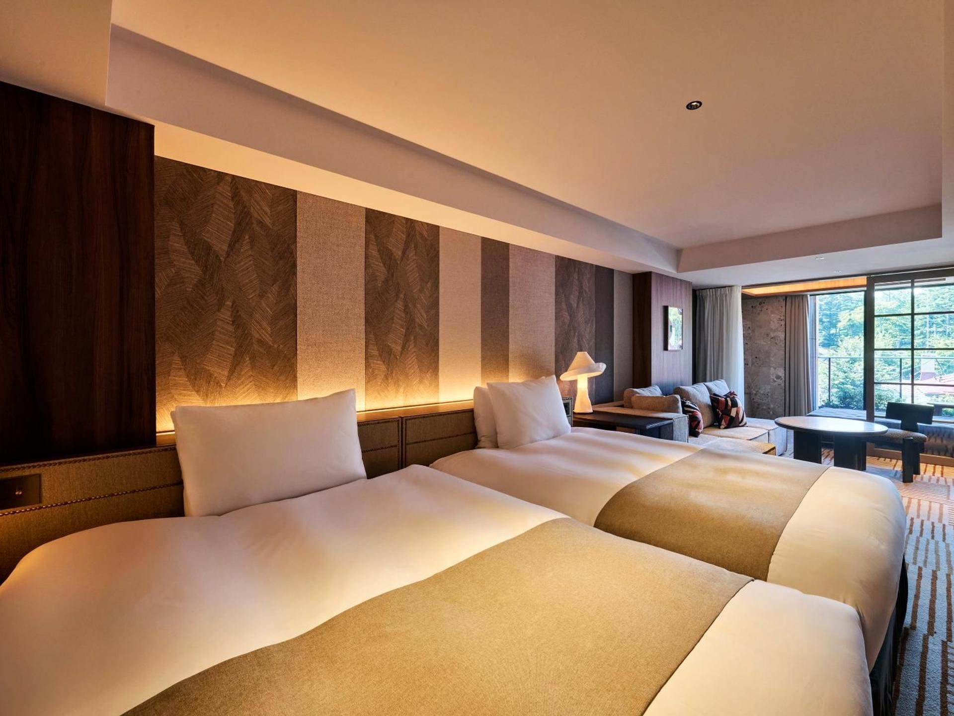 Superior Twin Room with City View