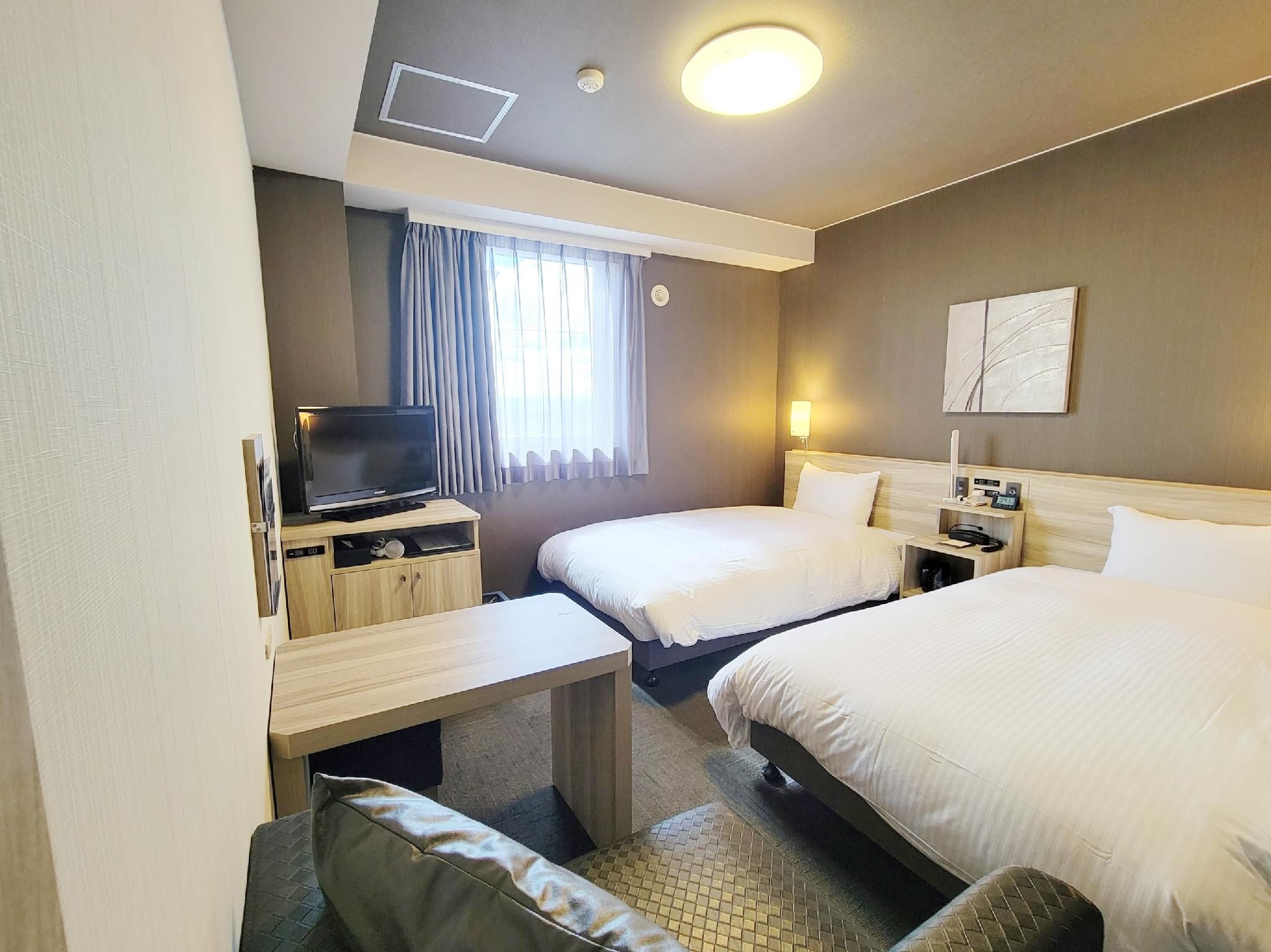 Twin Room - Non-Smoking