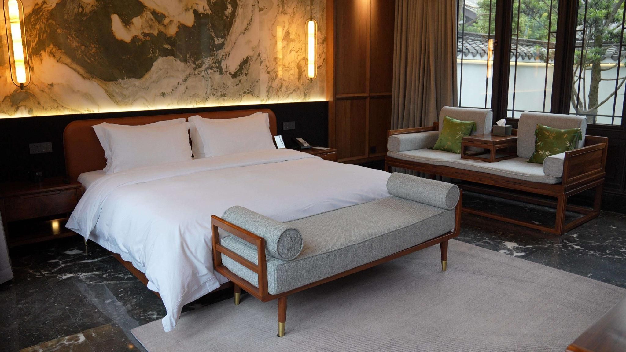 King Emperor Suite