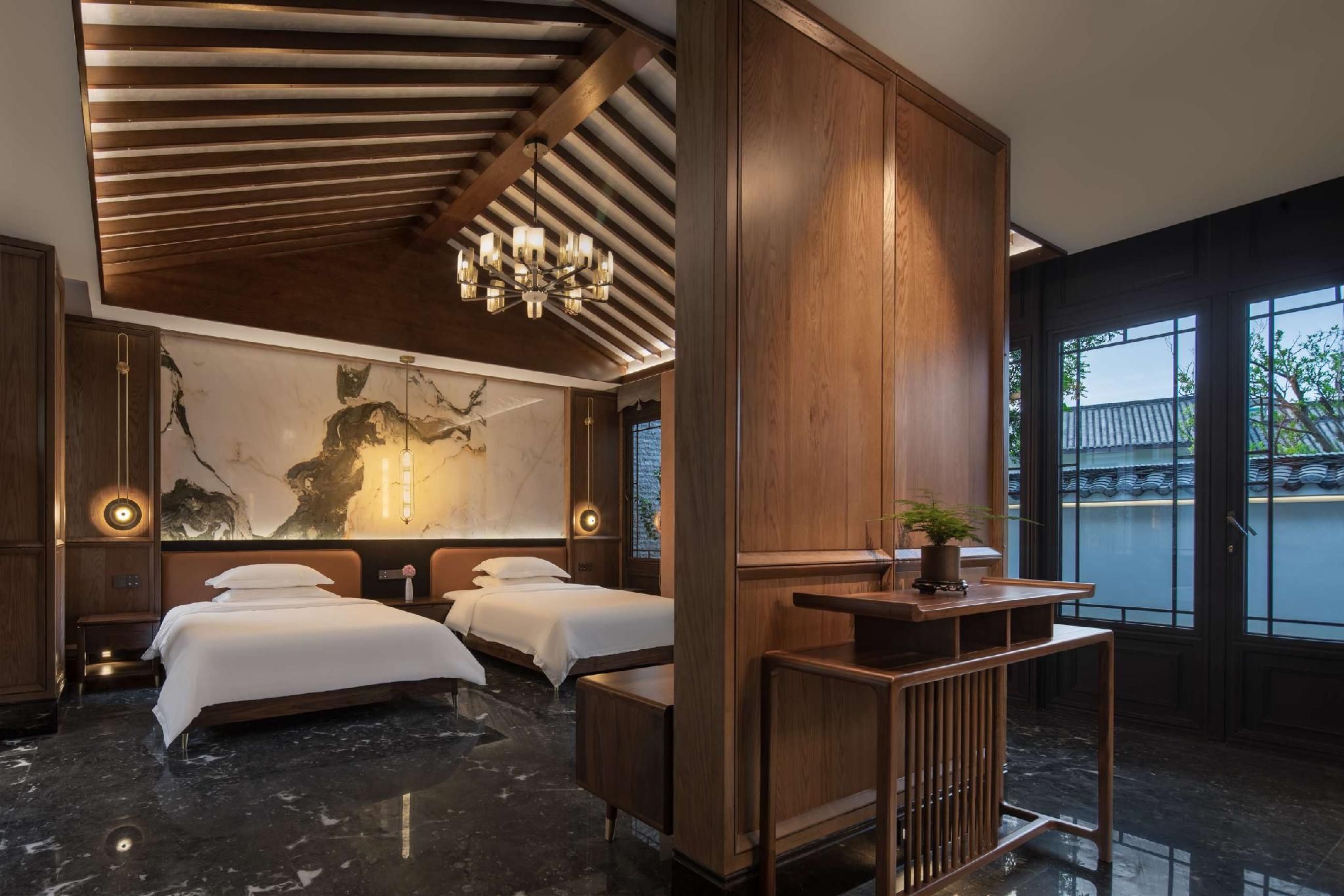 Ryokan Deluxe Suite