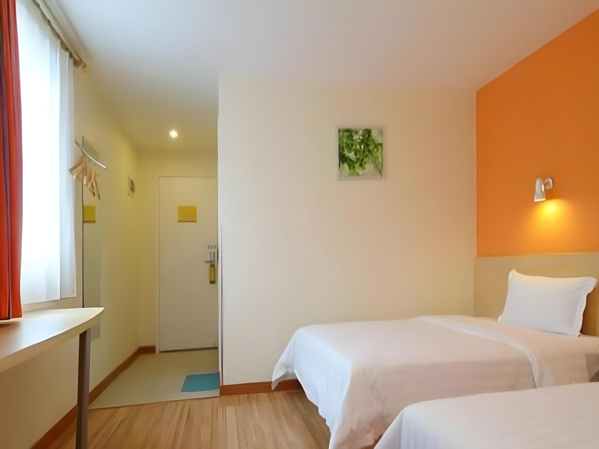 Corporate Twin, Guest room, 2 Twin/Single Bed(s), City view