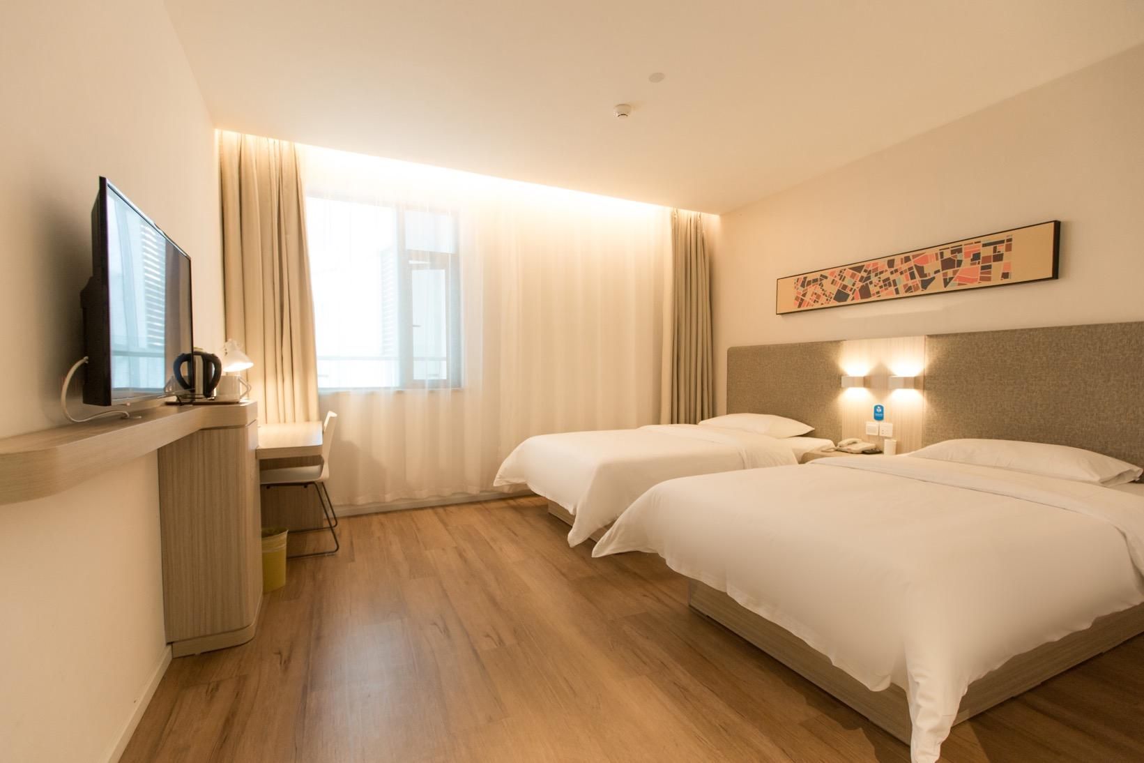 Huazhu - Superior Twin