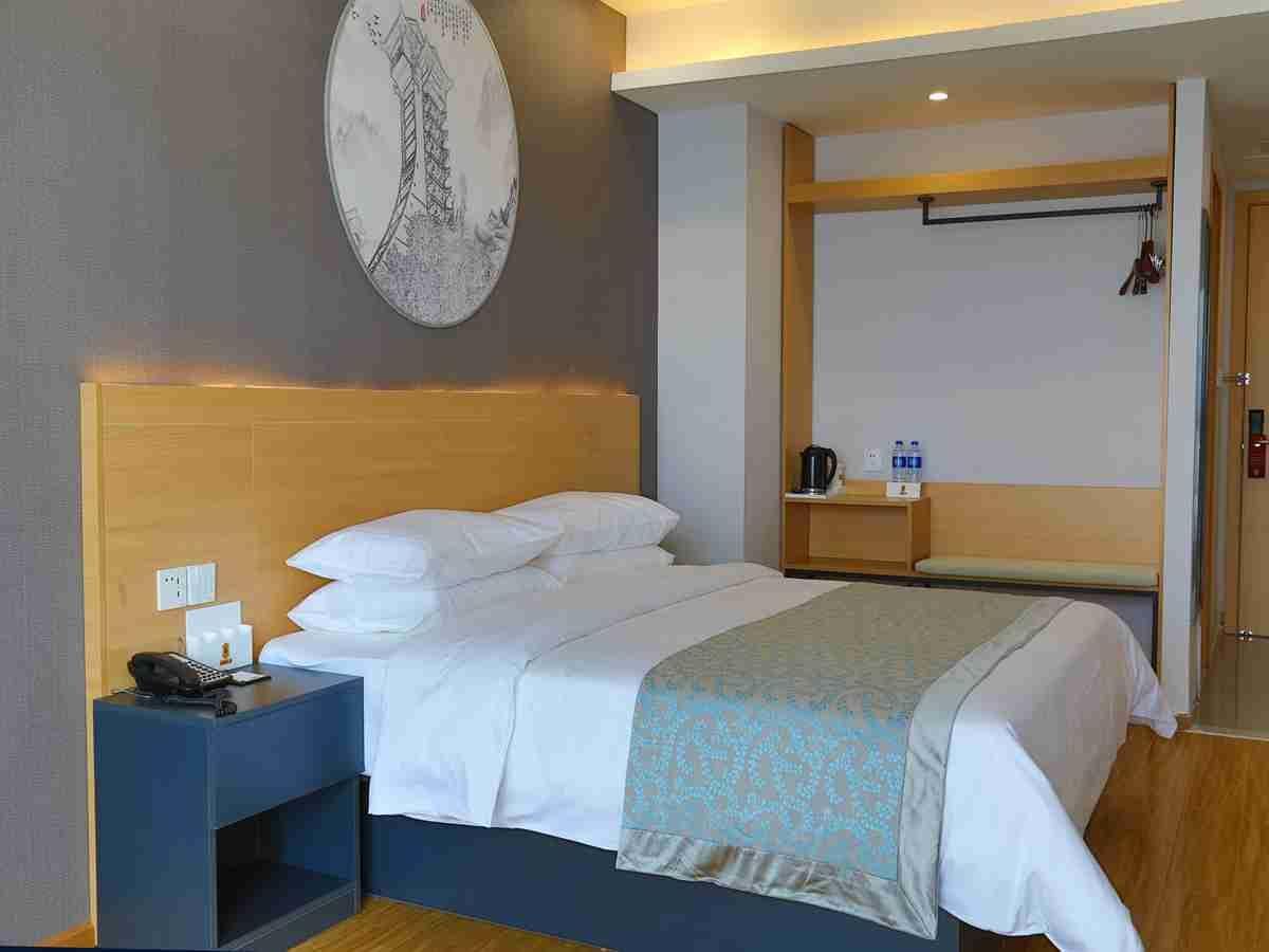 Super8 - Business 1 Bed Room