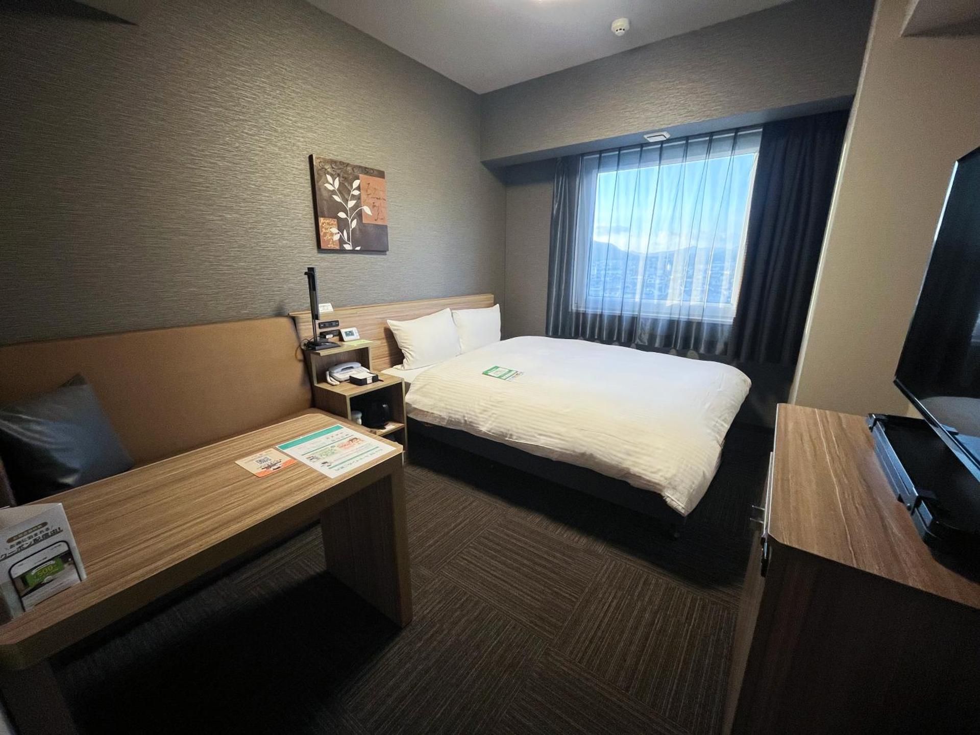 Semi Double Room - Smoking