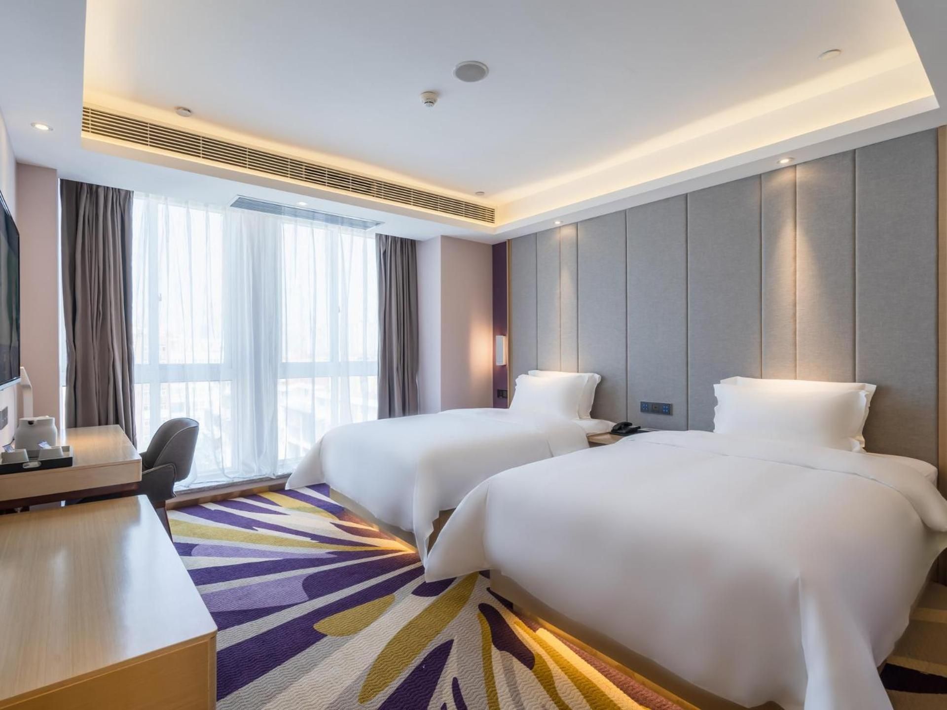 Deluxe Twin Bedroom