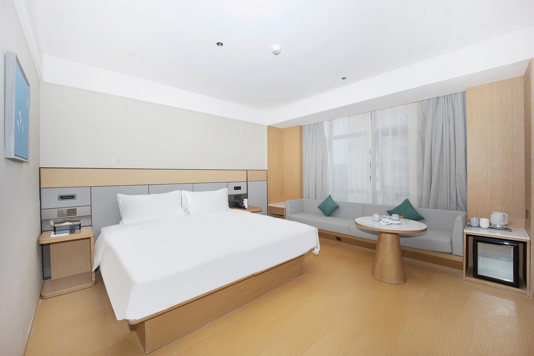Huazhu - Superior BedRoom