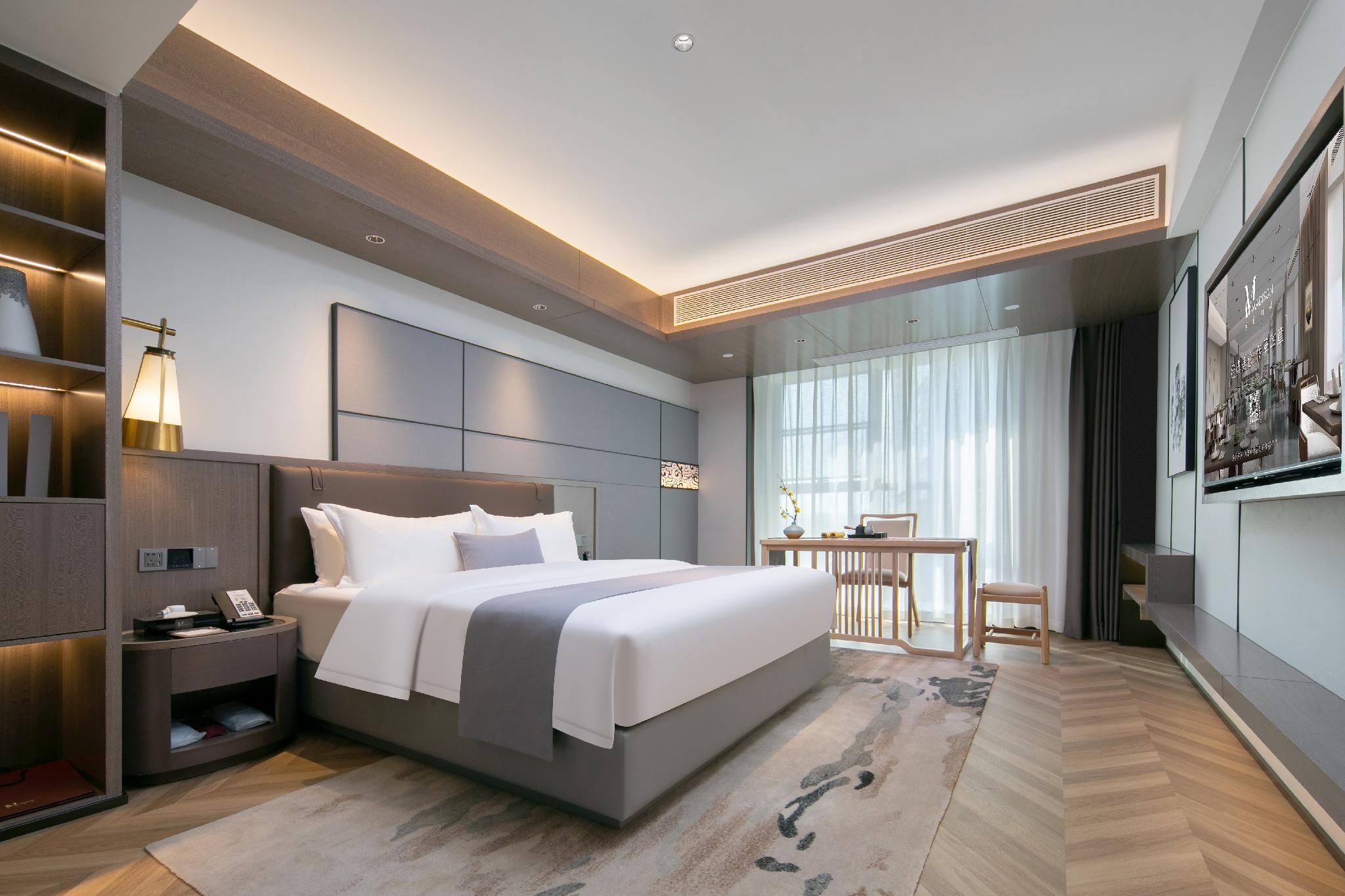 Huazhu - Deluxe Bed Room