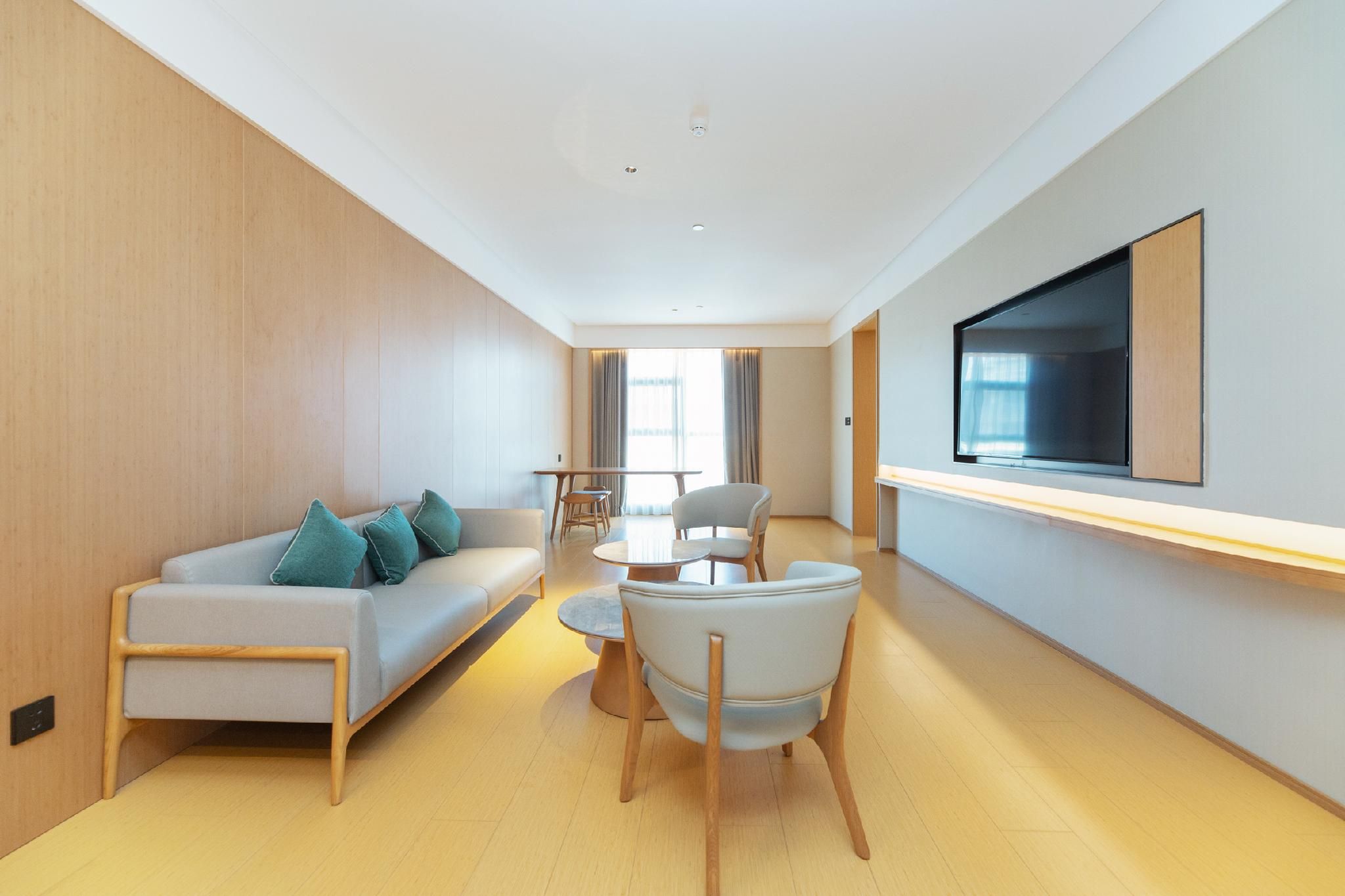 Huazhu - Deluxe Suite