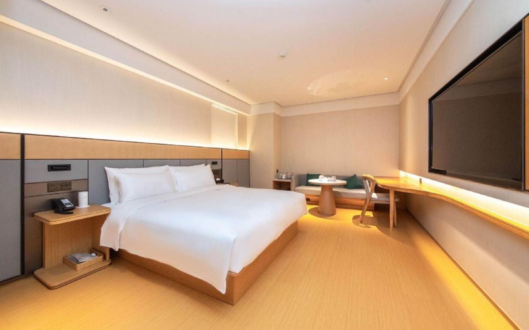 Huazhu - Superior BedRoom