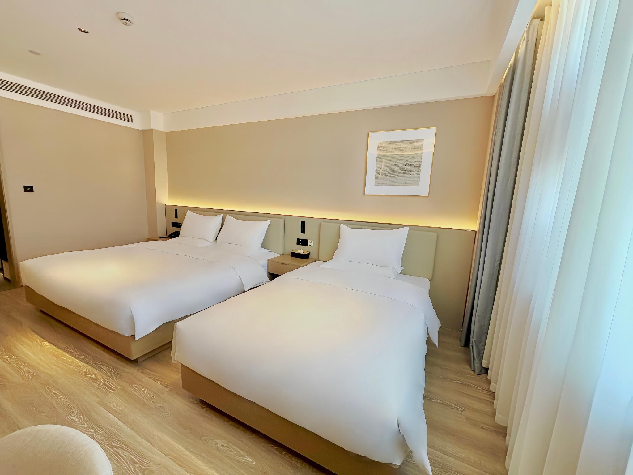 Starway Hotel Nanchong Yilong County Government Huazhu - Family Room 2