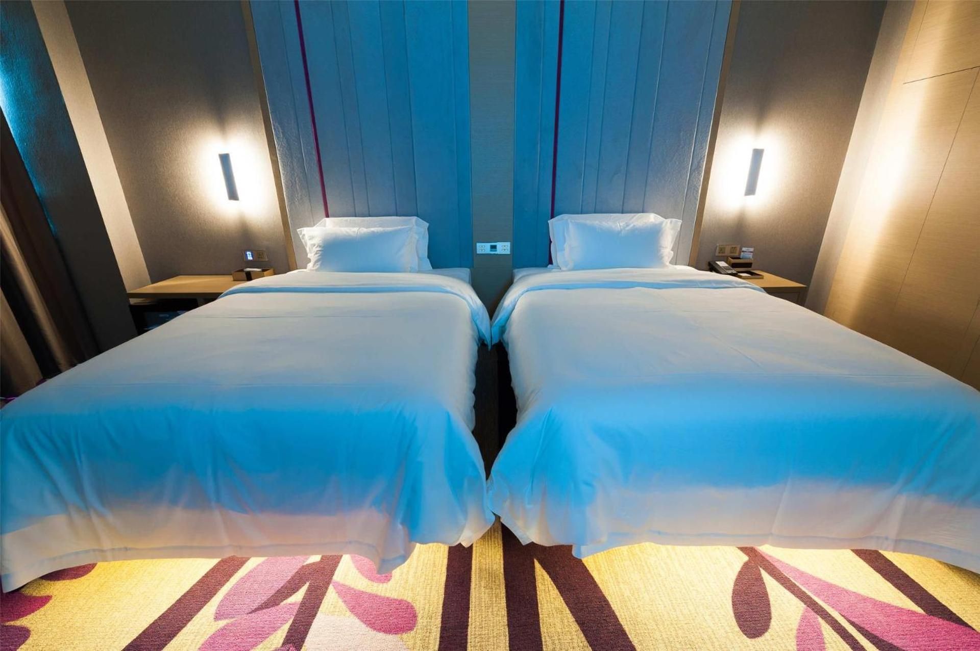 Twin Deluxe Room