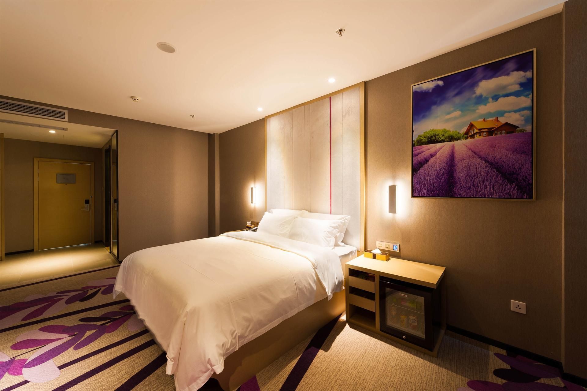 Lavande Hotel Langzhong High-Speed Railway Station International Trade Market Deluxe Queen Combo