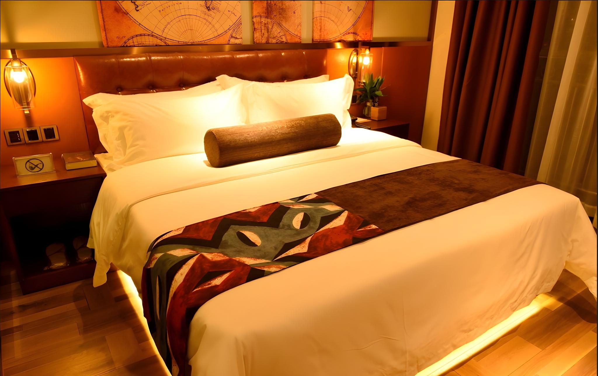 James Joyce - Chunxiang Bed Room