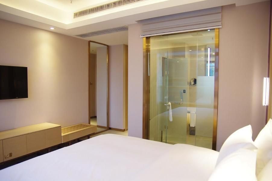 Deluxe King size bed Room
