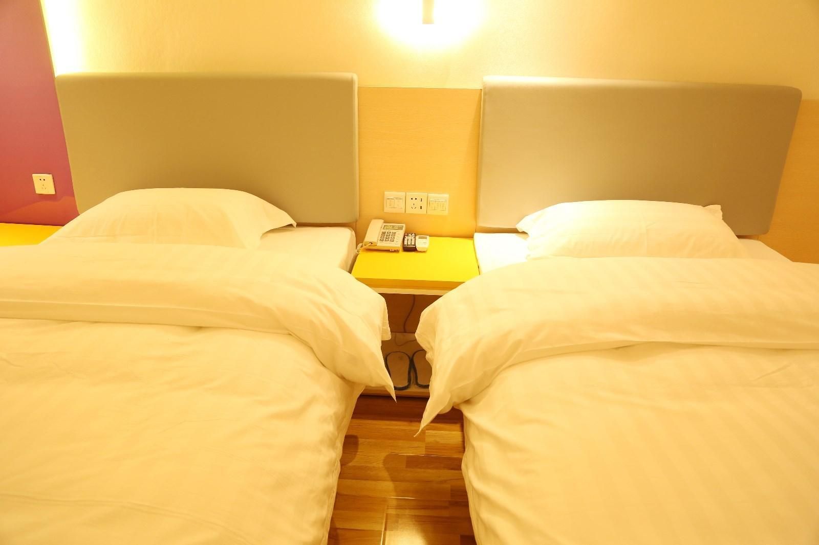 7 Days - Zizhu Twin Room