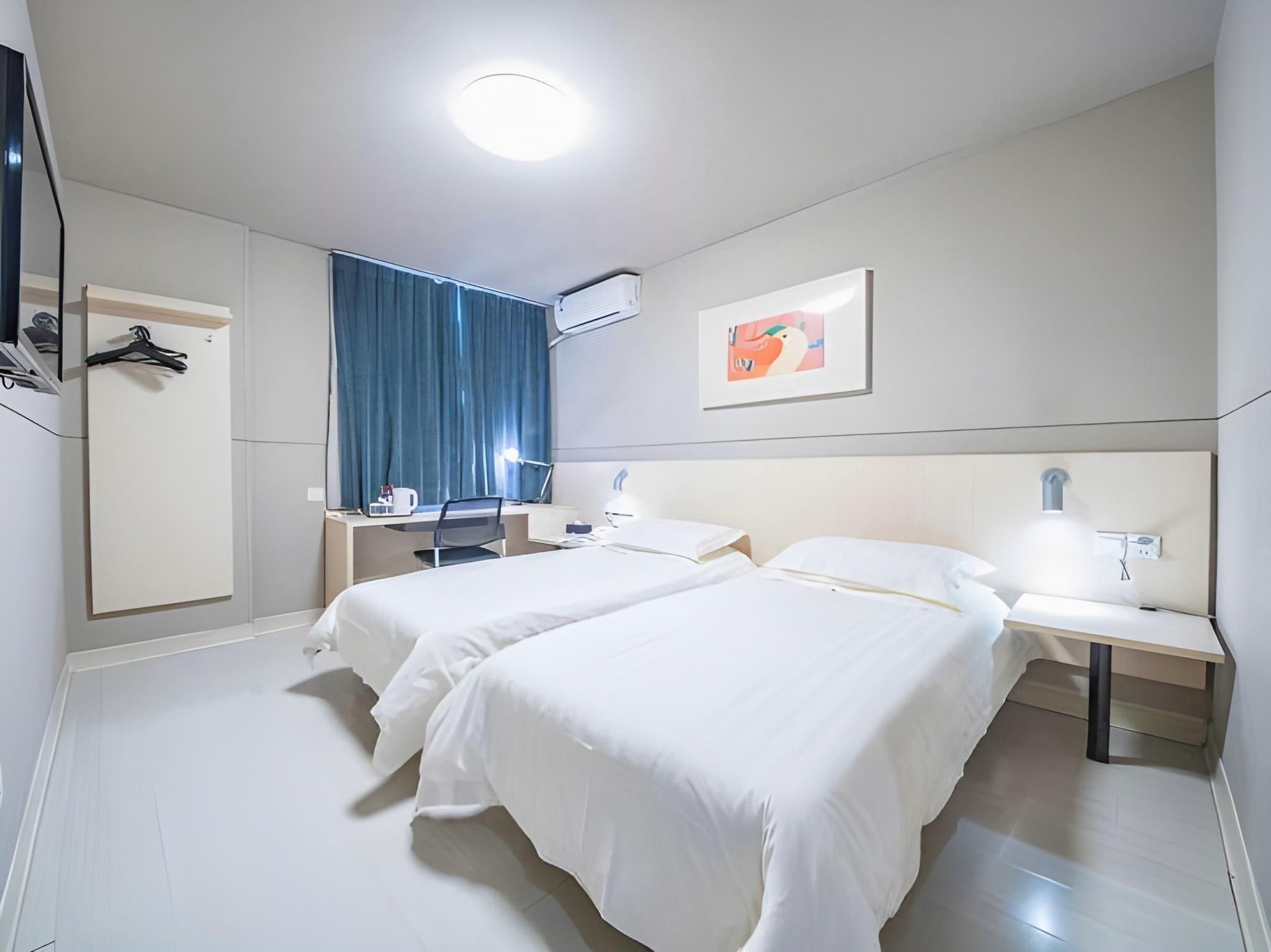 WH - Standard Daxiao Twin Room