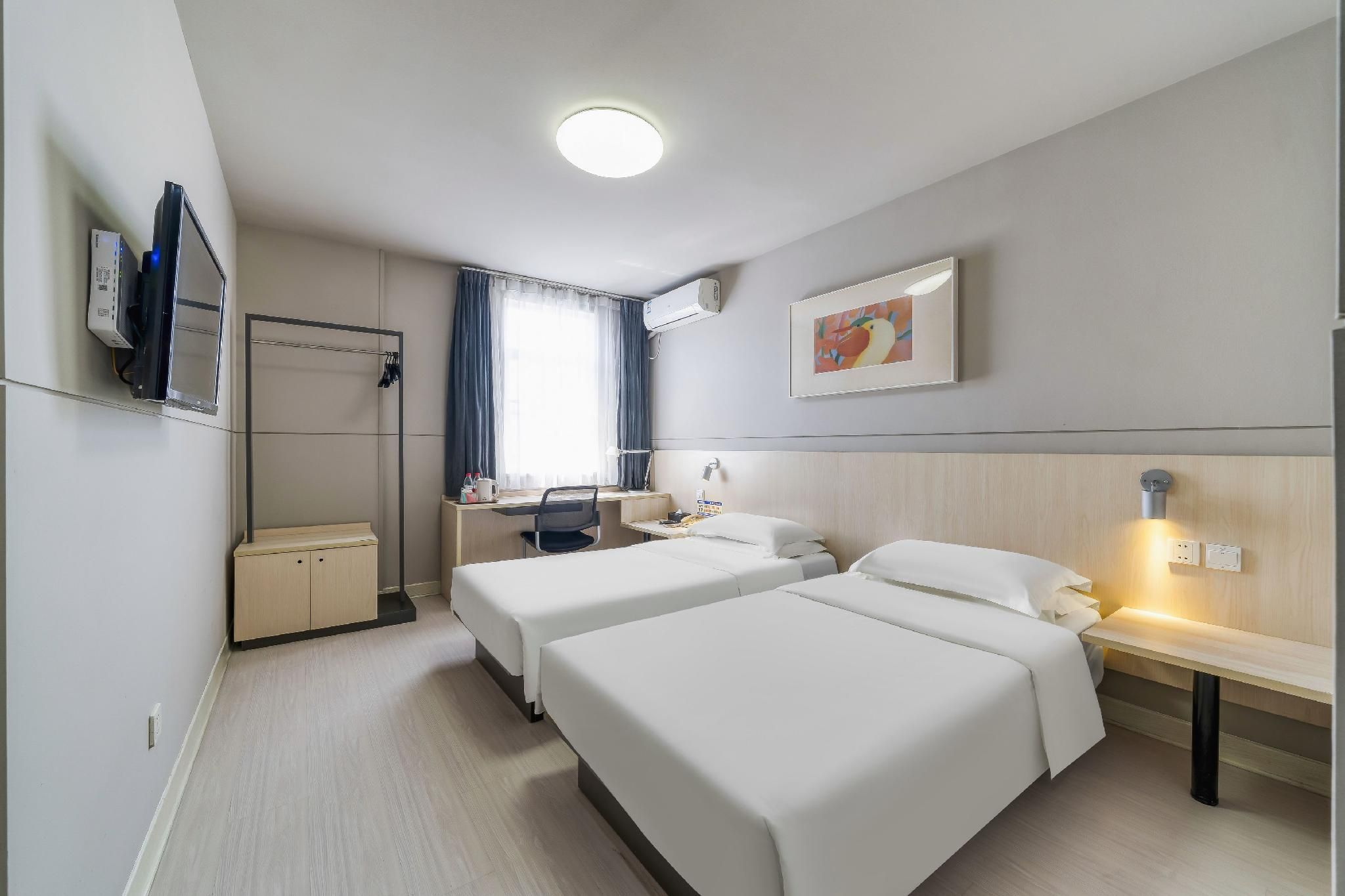 WH - Standard Daxiao Twin Room