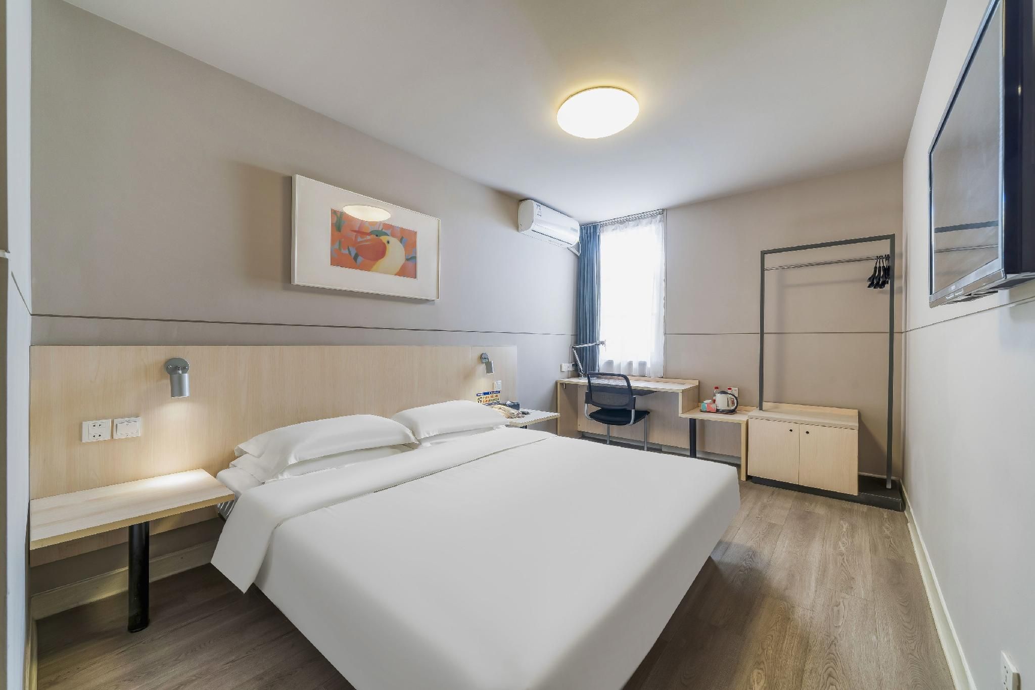 wh - superior bed room
