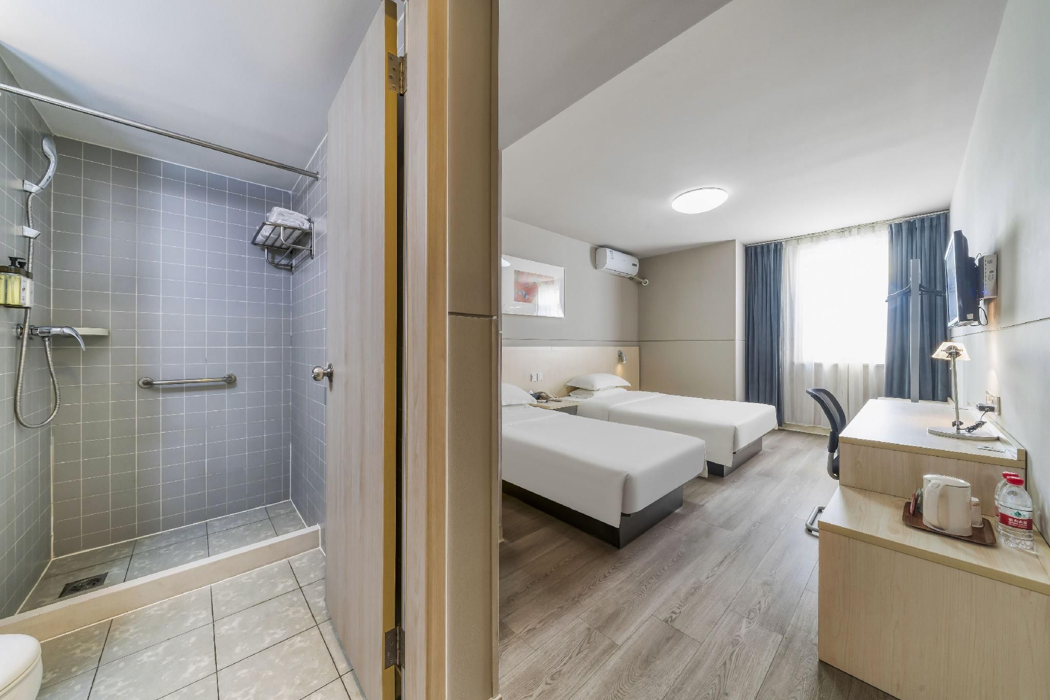 Twin Bed Standard Room
