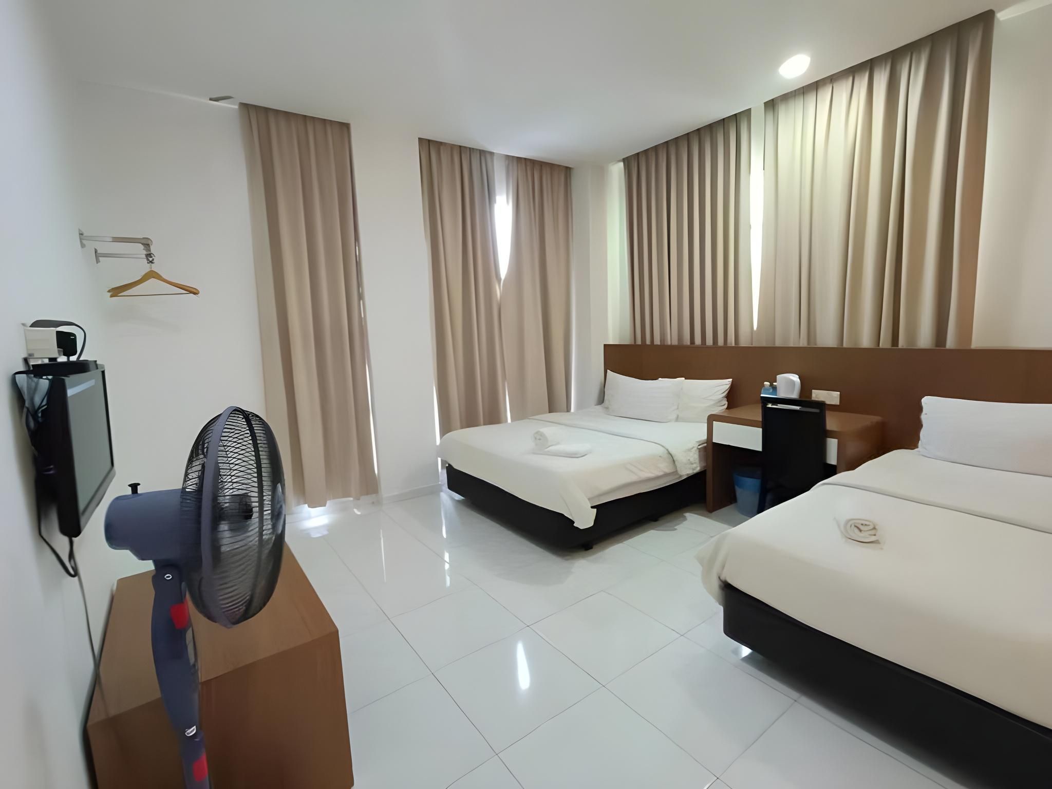 Executive Suite With Window