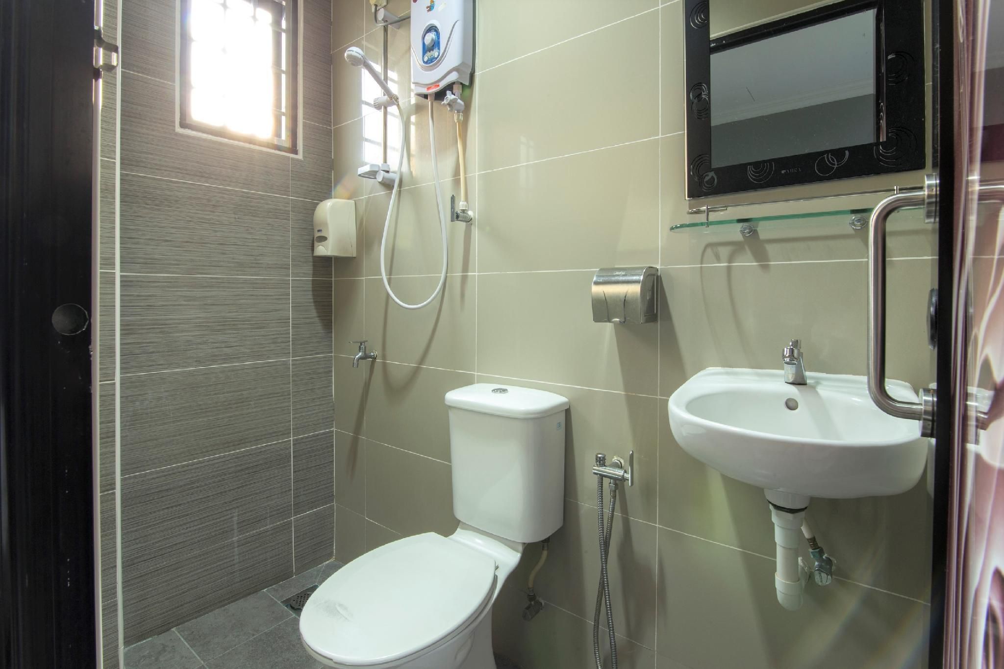 Standard Queen Without Window