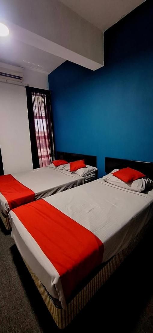 CAPTAIN HOTEL CAFE & BISTRO Comfort Triple Room 2