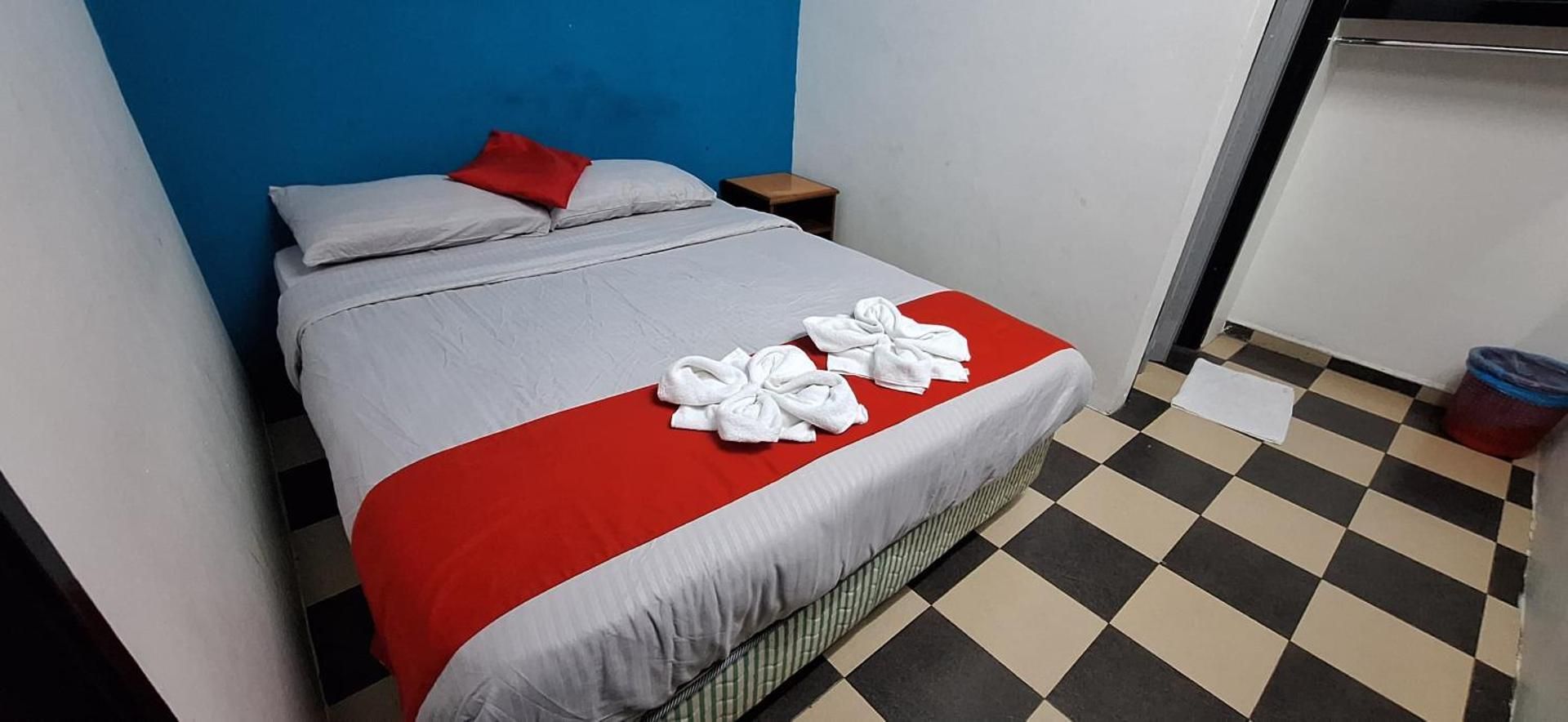 CAPTAIN HOTEL CAFE & BISTRO Standard Room 2