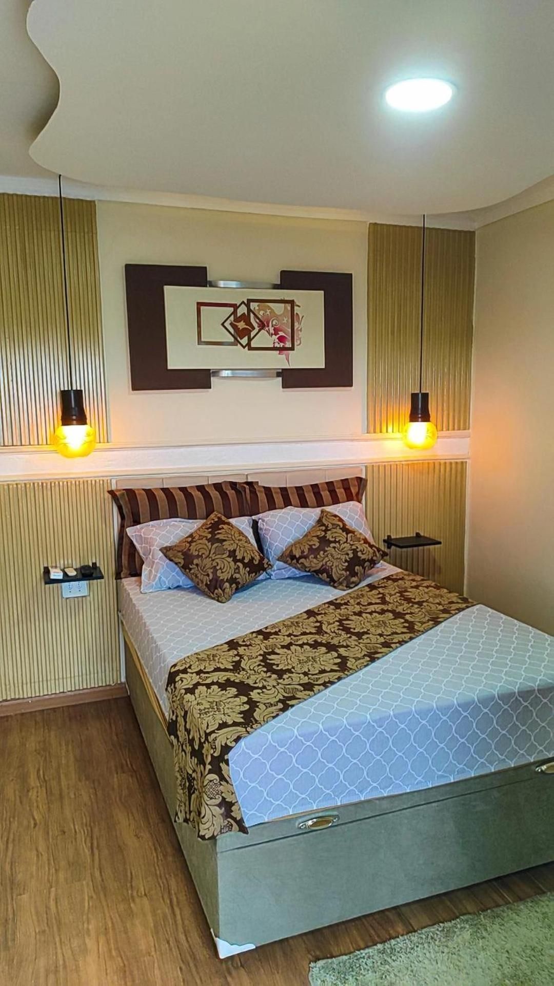 Suite with City View