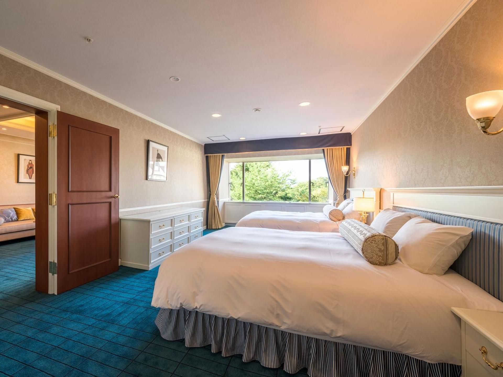 Luxury Suite - Non-Smoking
