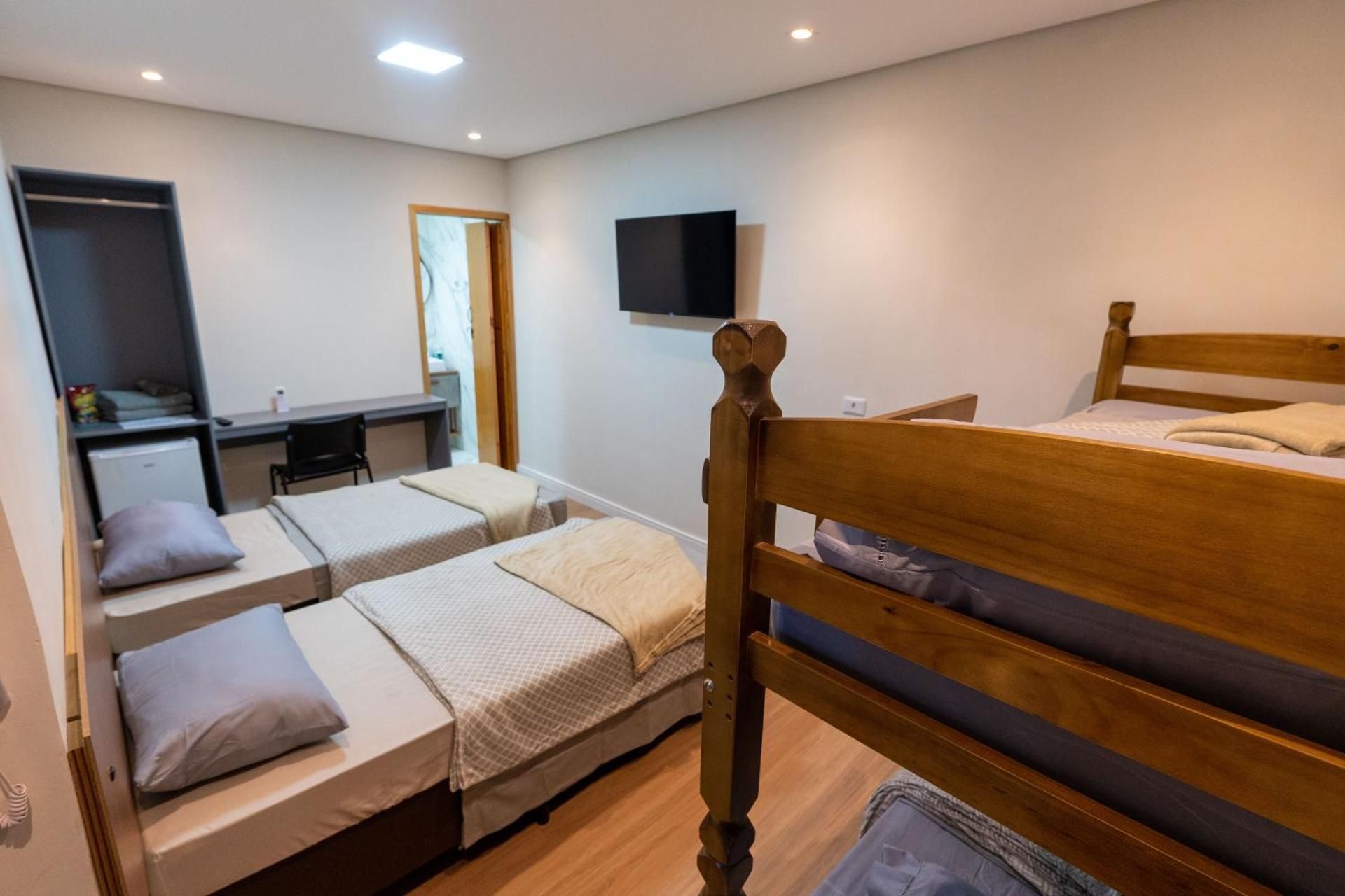 Quadruple Room with Private Bathroom