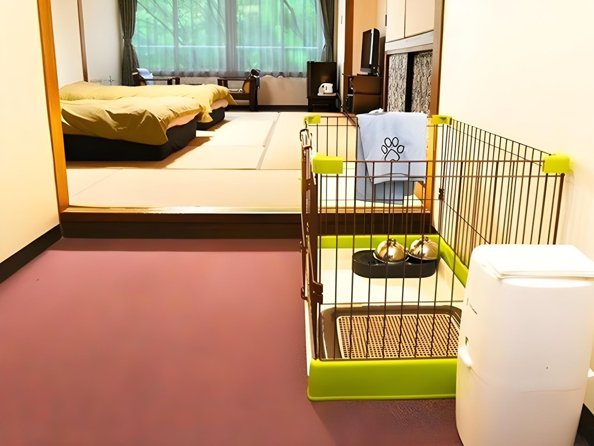 Japanese Style Room with 10 Tatami and 2 Single Beds - Pet-Friendly
