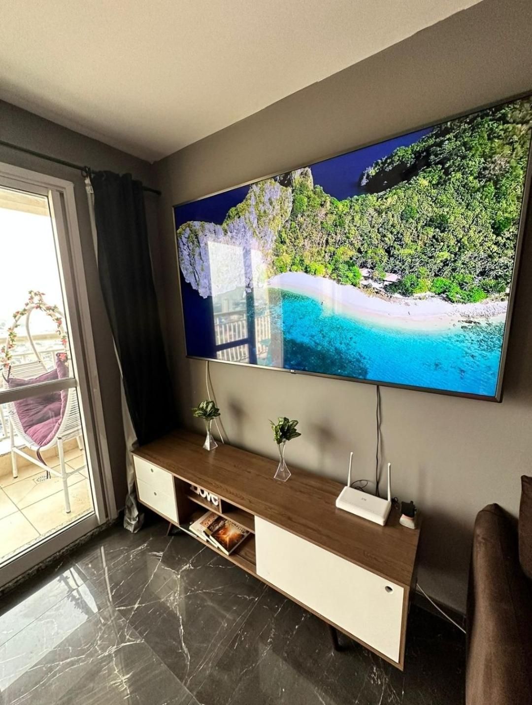 Studio Apartment