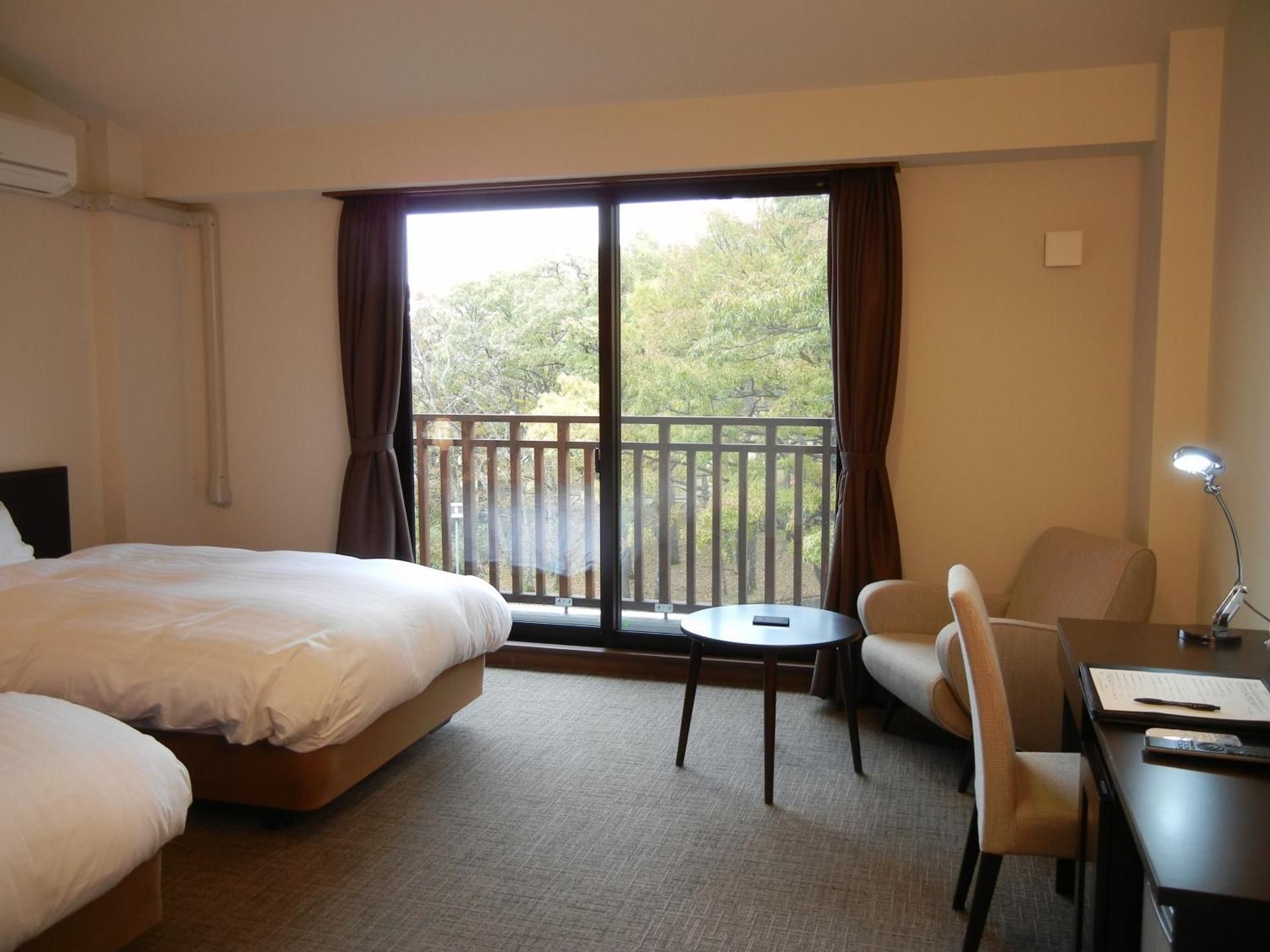 Twin Room with Shower