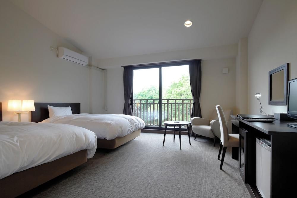 Twin Room - Non-Smoking
