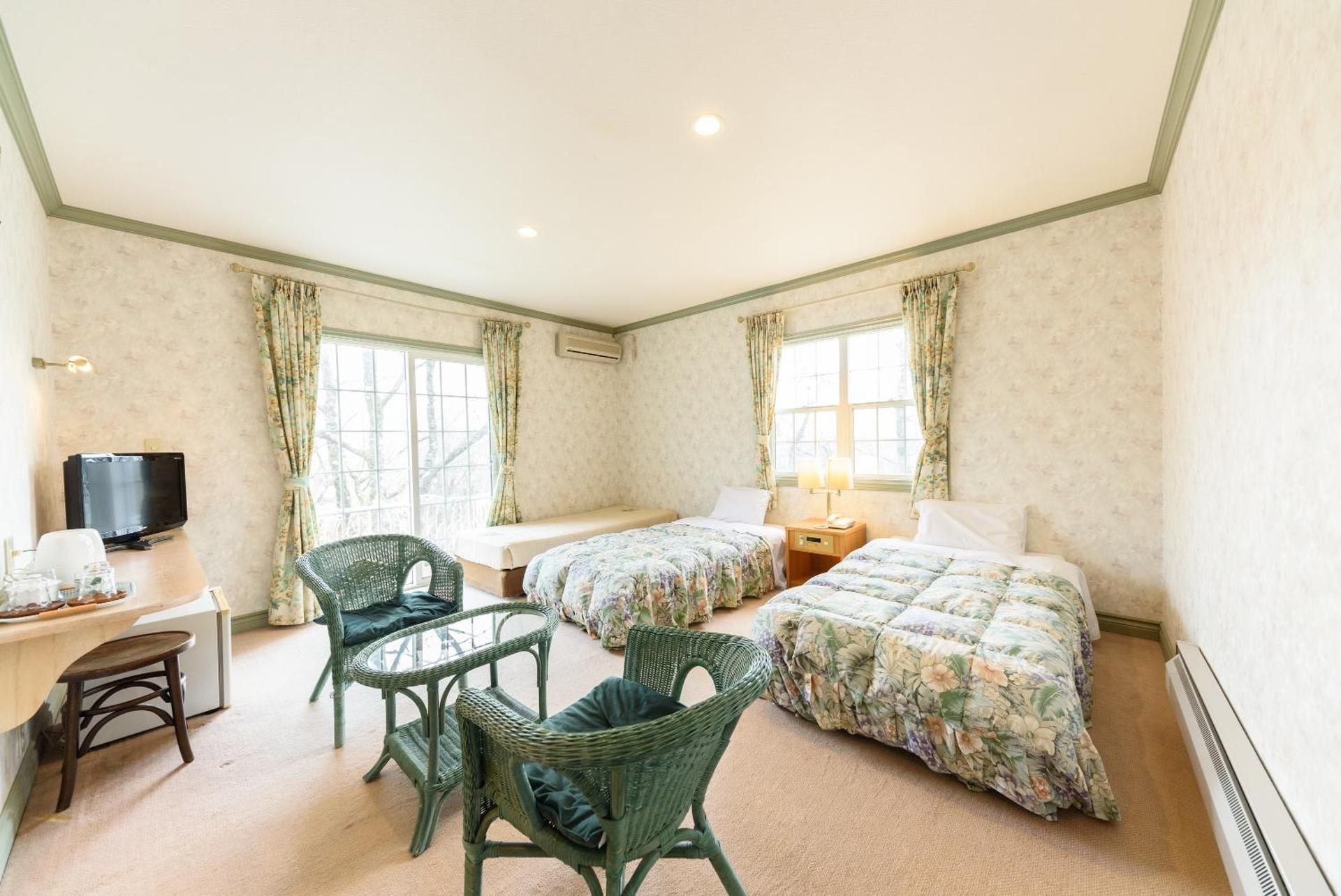 Annex Twin Room with Extra Bed - Non-Smoking