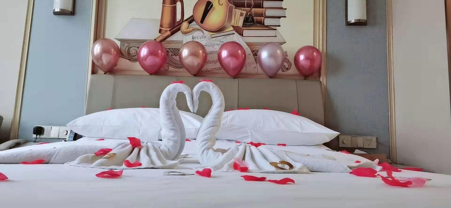 Vienna - Romance Themed Bed Room