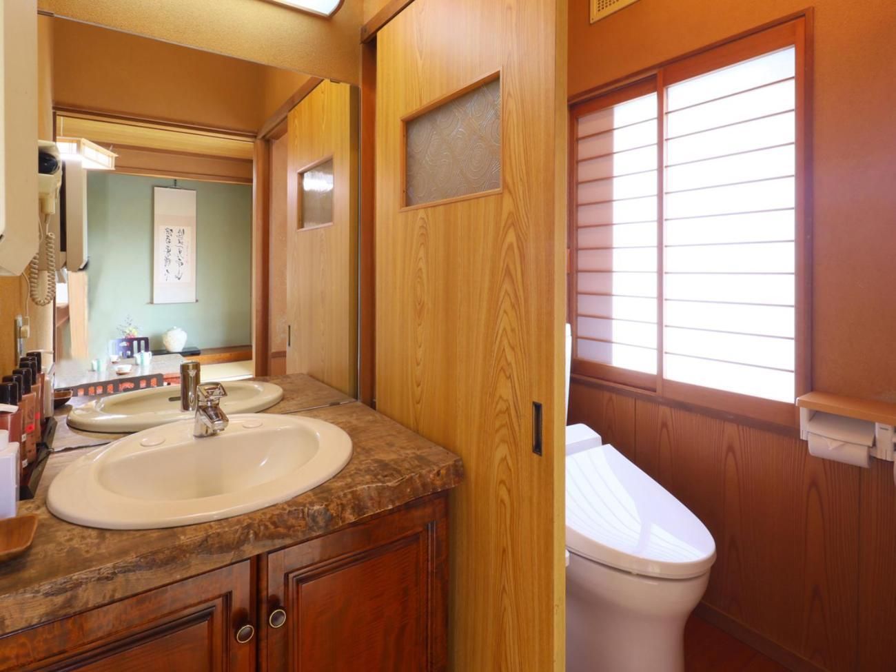 Twin Room with Mountain View