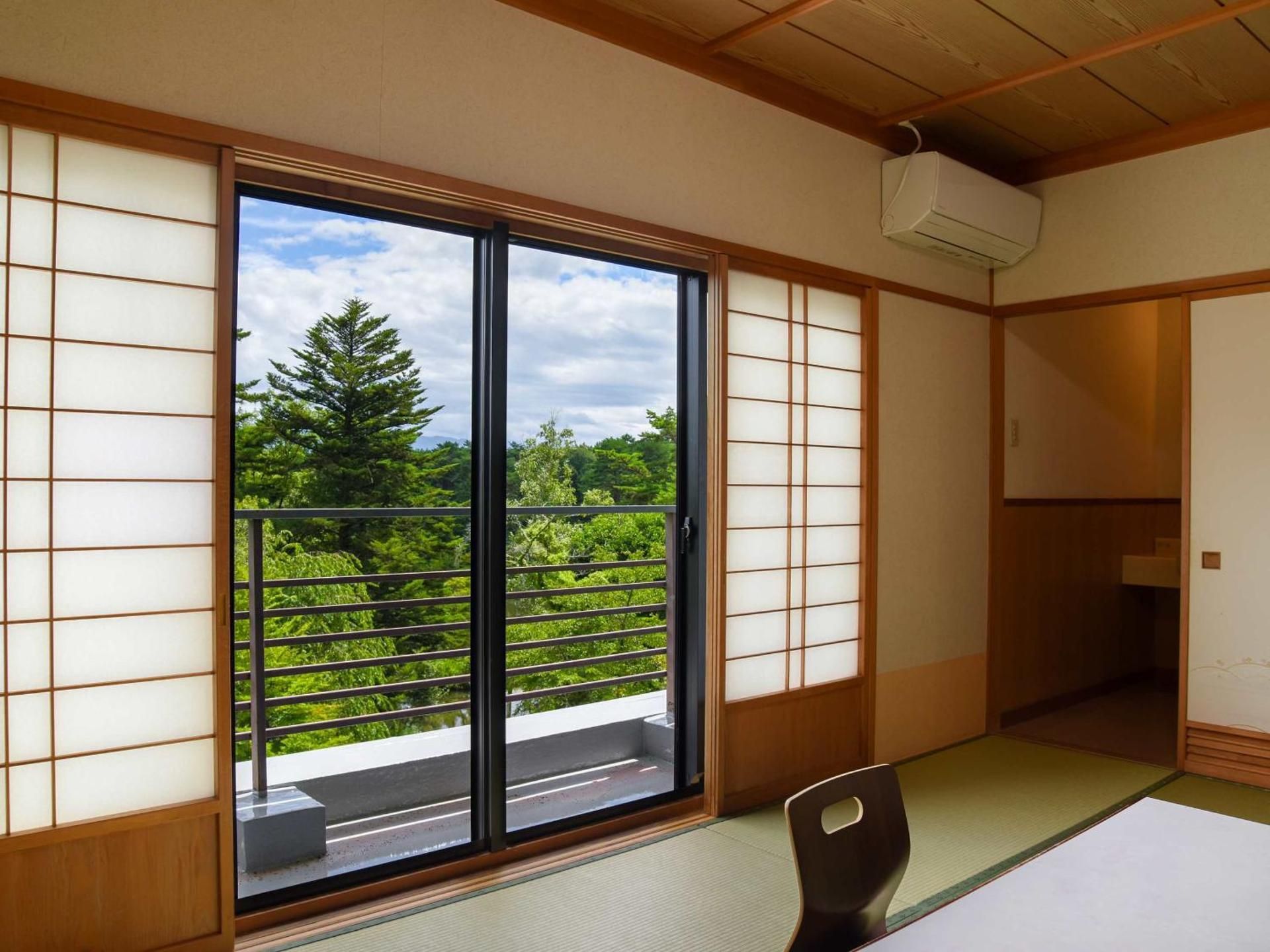 Japanese-Style Quadruple Room